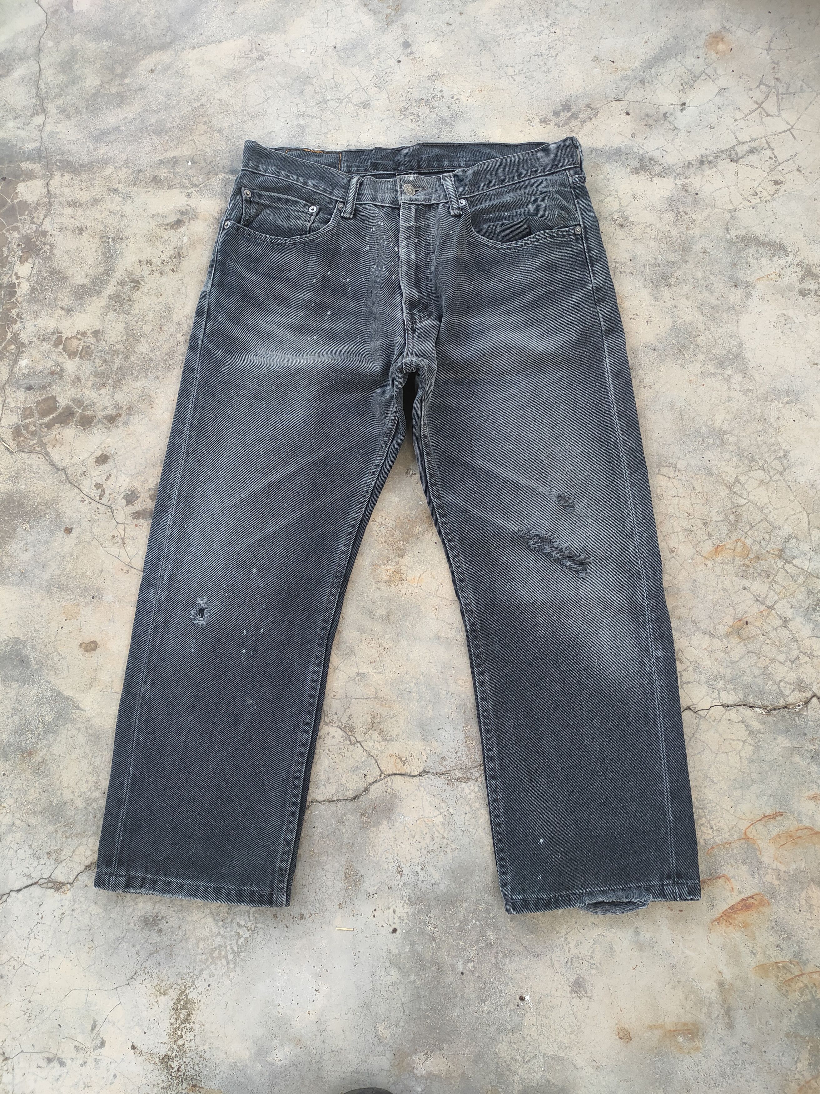 Levi's W35 VINTAGE LEVI'S BLACK RIPPED JEANS DENIM PANTS Size US 35 - 1 Thumbnail