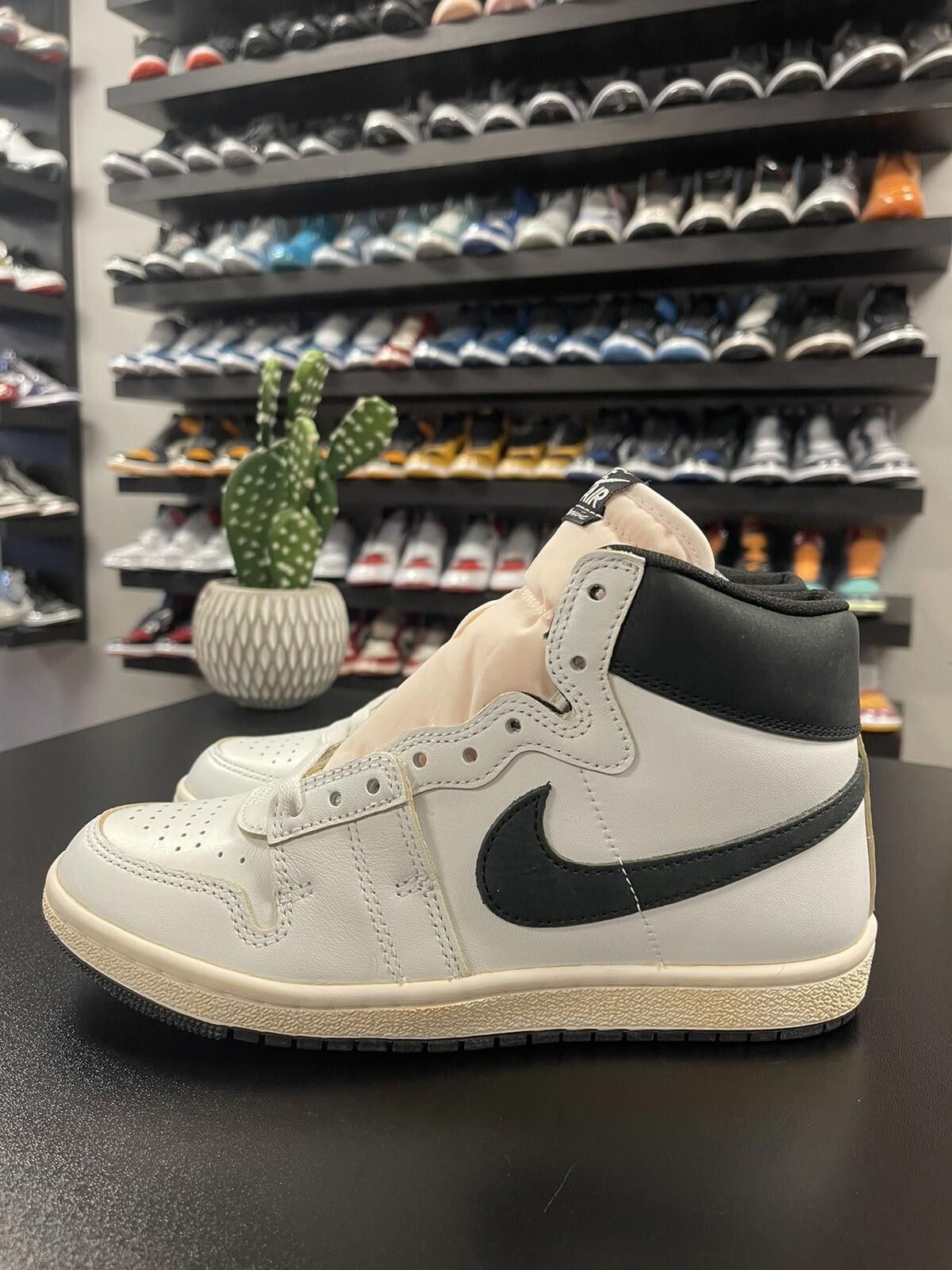 Size 6.5 - Air Jordan Air Ship x A Ma Maniere White/Black