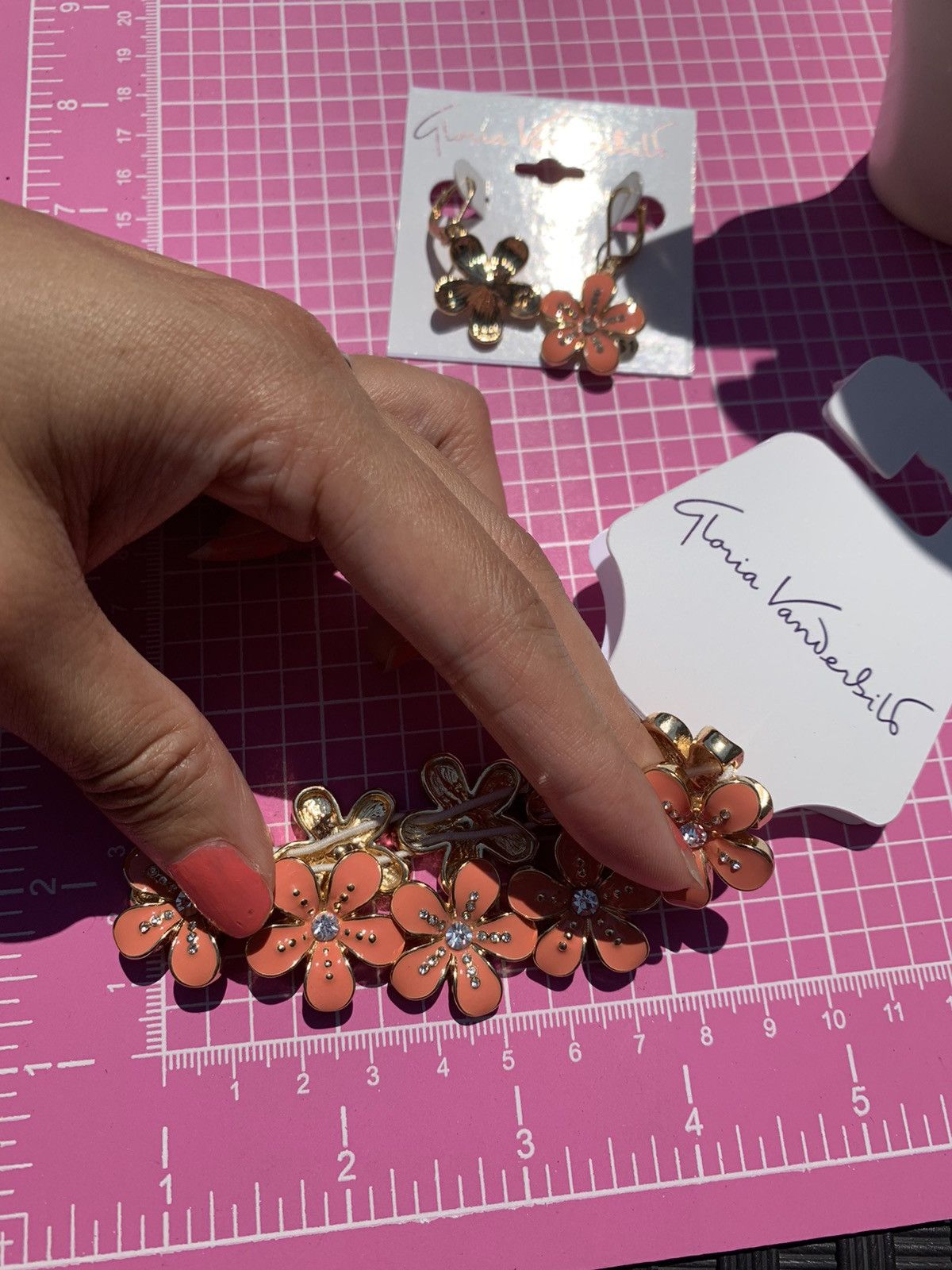 Gloria Vanderbilt Gloria Vanderbilt orange flower jewelry set earrings drops Size ONE SIZE - 8 Thumbnail