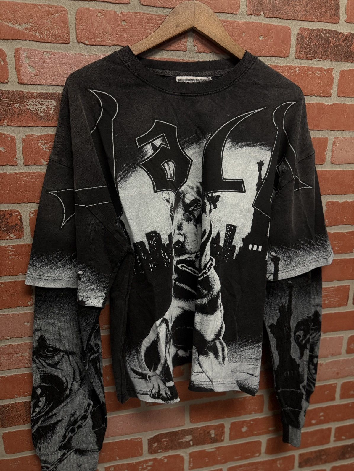 Vale Vale Valley Black “DOG” Long Sleeve Size Large Size US L / EU 52-54 / 3 - 3 Thumbnail