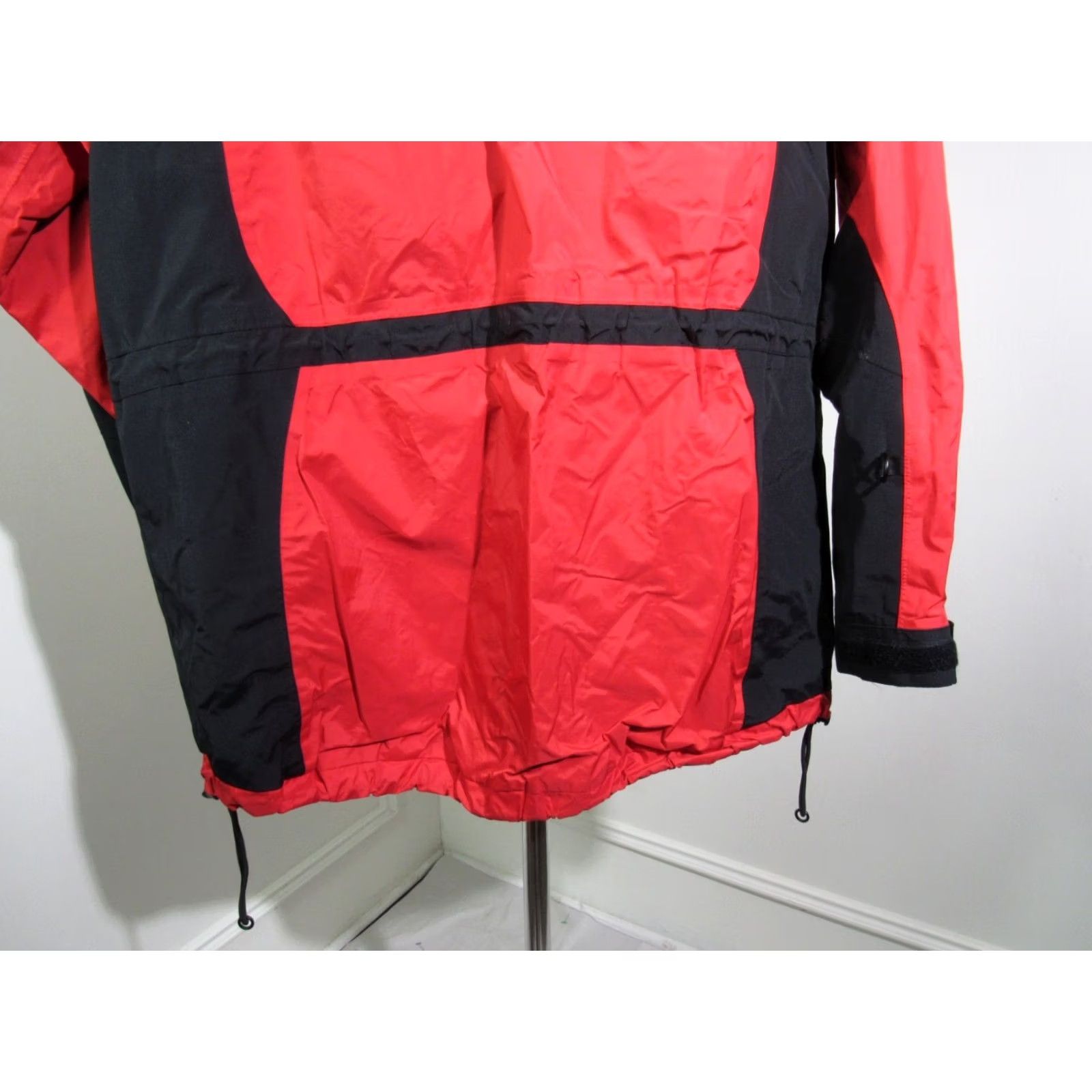 The North Face VINTAGE The North Face Ski Jacket Womens Hooded Red Black Size M/8 Extreme Gear Regular Fit Size M / US 6-8 / IT 42-44 - 6 Thumbnail