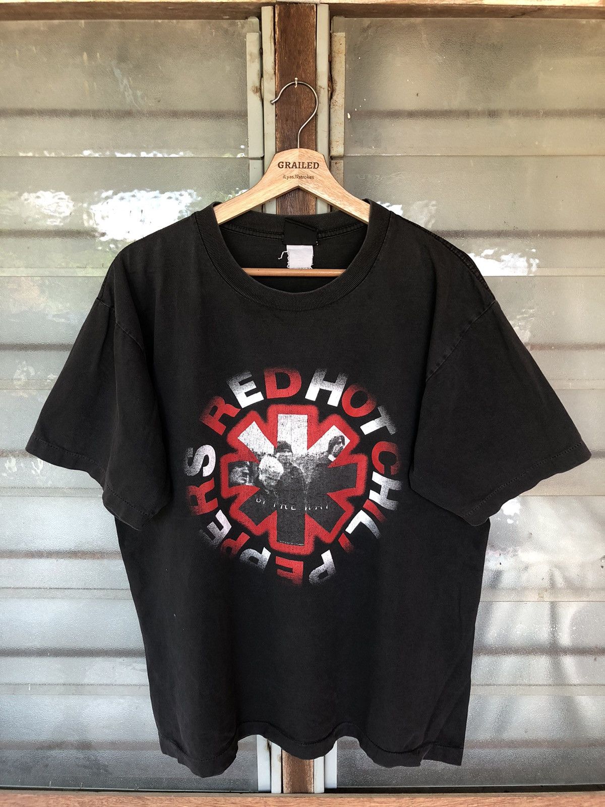 Band Tees Vintage 90's Red Hot Chili Pepper Bootleg Shirt Tee Size US L / EU 52-54 / 3 - 1 Thumbnail