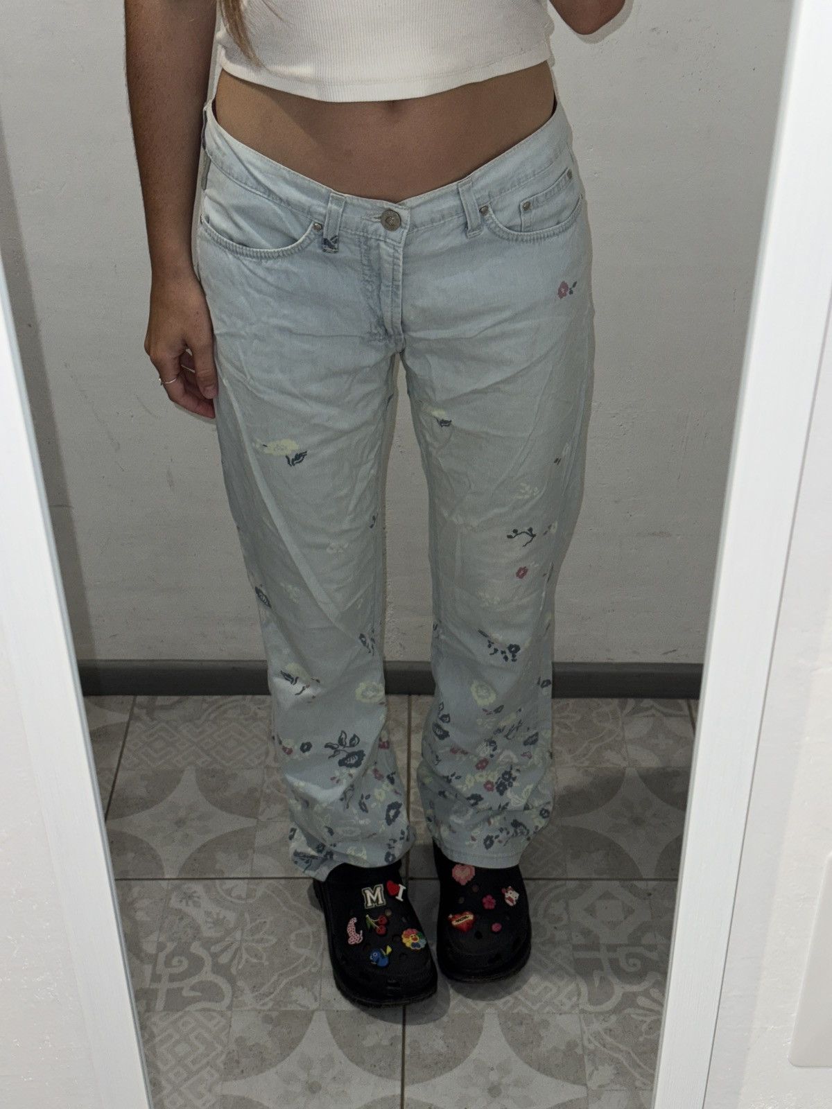 Versace VINTAGE VERSACE 2000s PRINTED FLOWERS PANTS Size 30" / US 8 / IT 44 - 1 Thumbnail