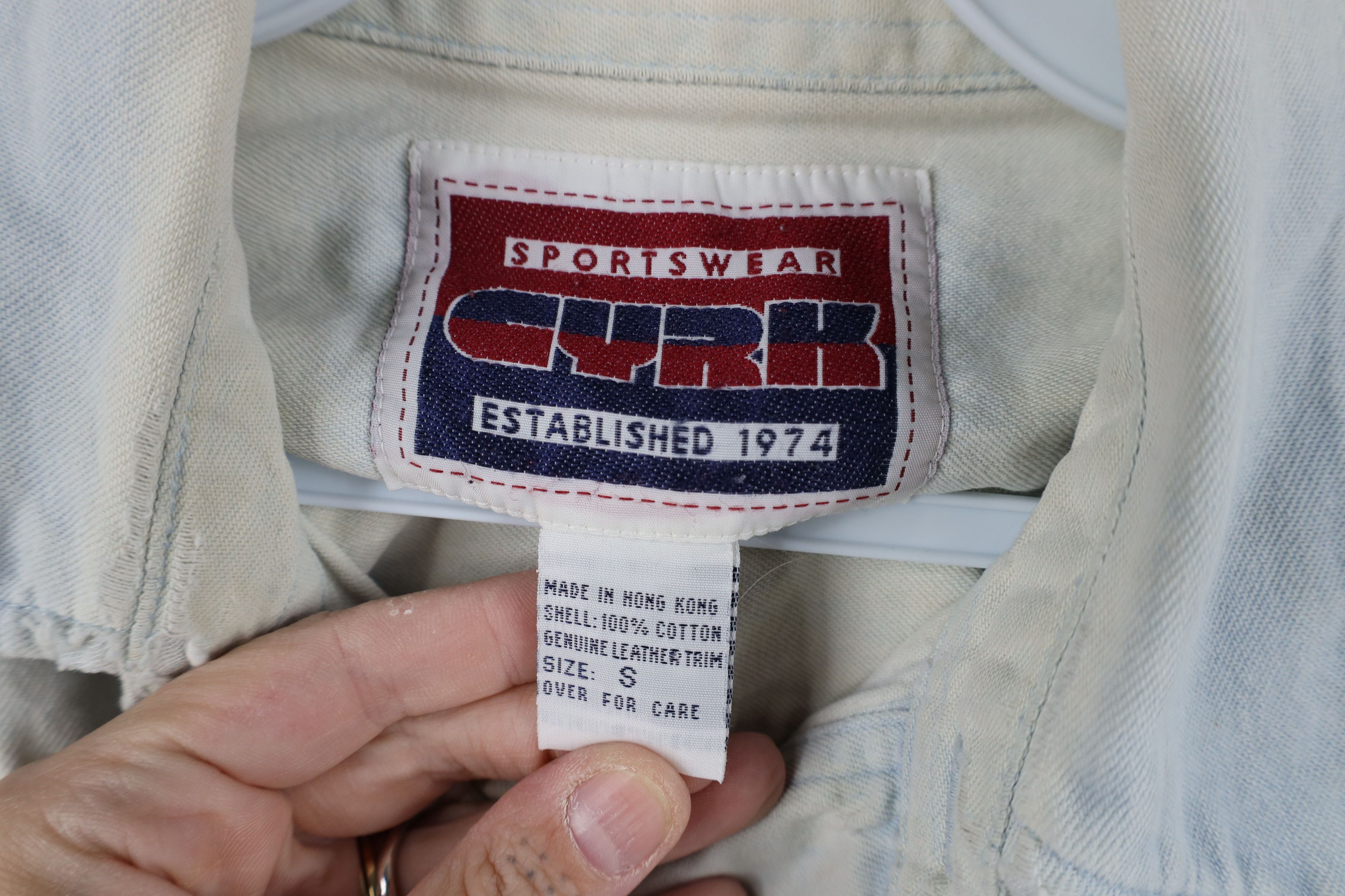 Vintage Vintage 90s Streetwear Double Pocket Denim Jean Button Shirt Size US S / EU 44-46 / 1 - 12 Thumbnail
