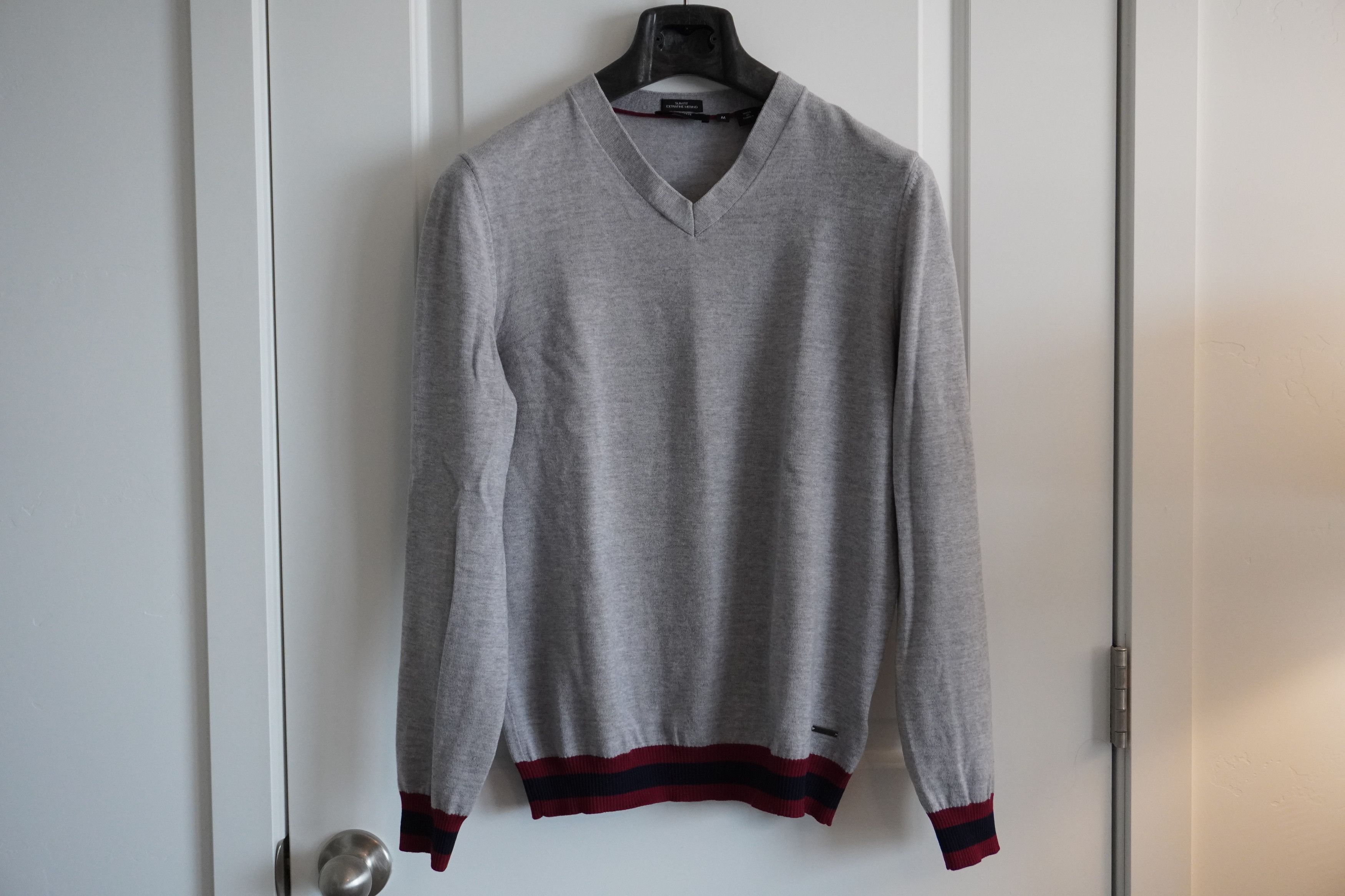 Hugo Boss MERINO WOOL PULLOVER SWEATER Size US M / EU 48-50 / 2 - 1 Thumbnail
