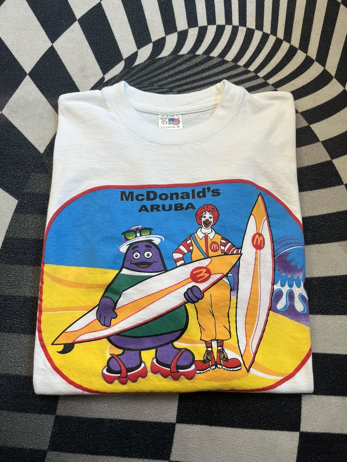 Arts & Science Vintage McDonald’s One Happy Island 90’s Tshirt Size US L / EU 52-54 / 3 - 1 Thumbnail
