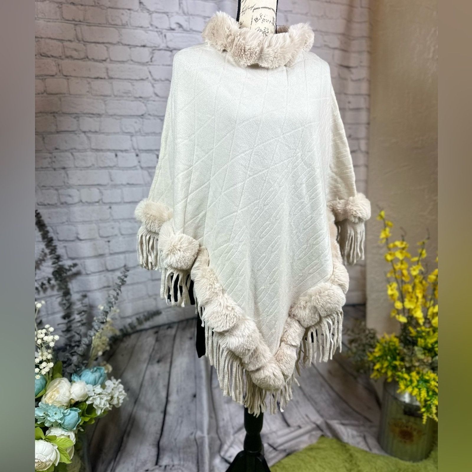 Other Elegant Faux Trim Fringe Poncho - Apricot - Size L (8/10) Size M / US 6-8 / IT 42-44 - 5 Thumbnail