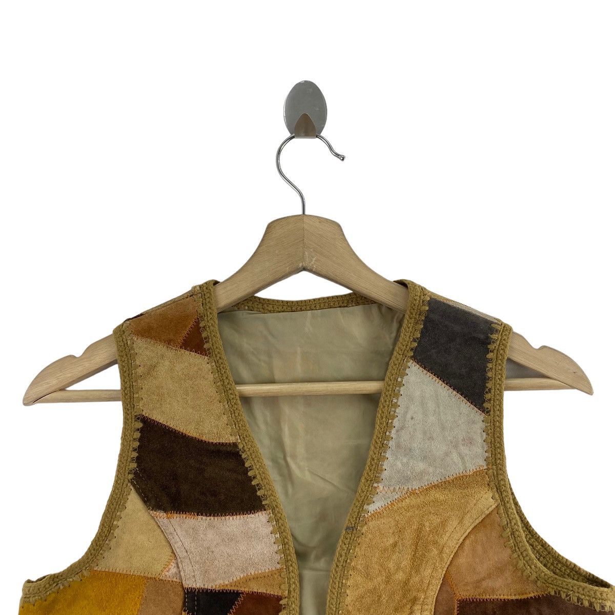 Japanese Brand × Leather JAPANESE BRAND Patchwork Sashiko Cowhide Leather Vest Size US XXS / EU 40 - 2 Thumbnail