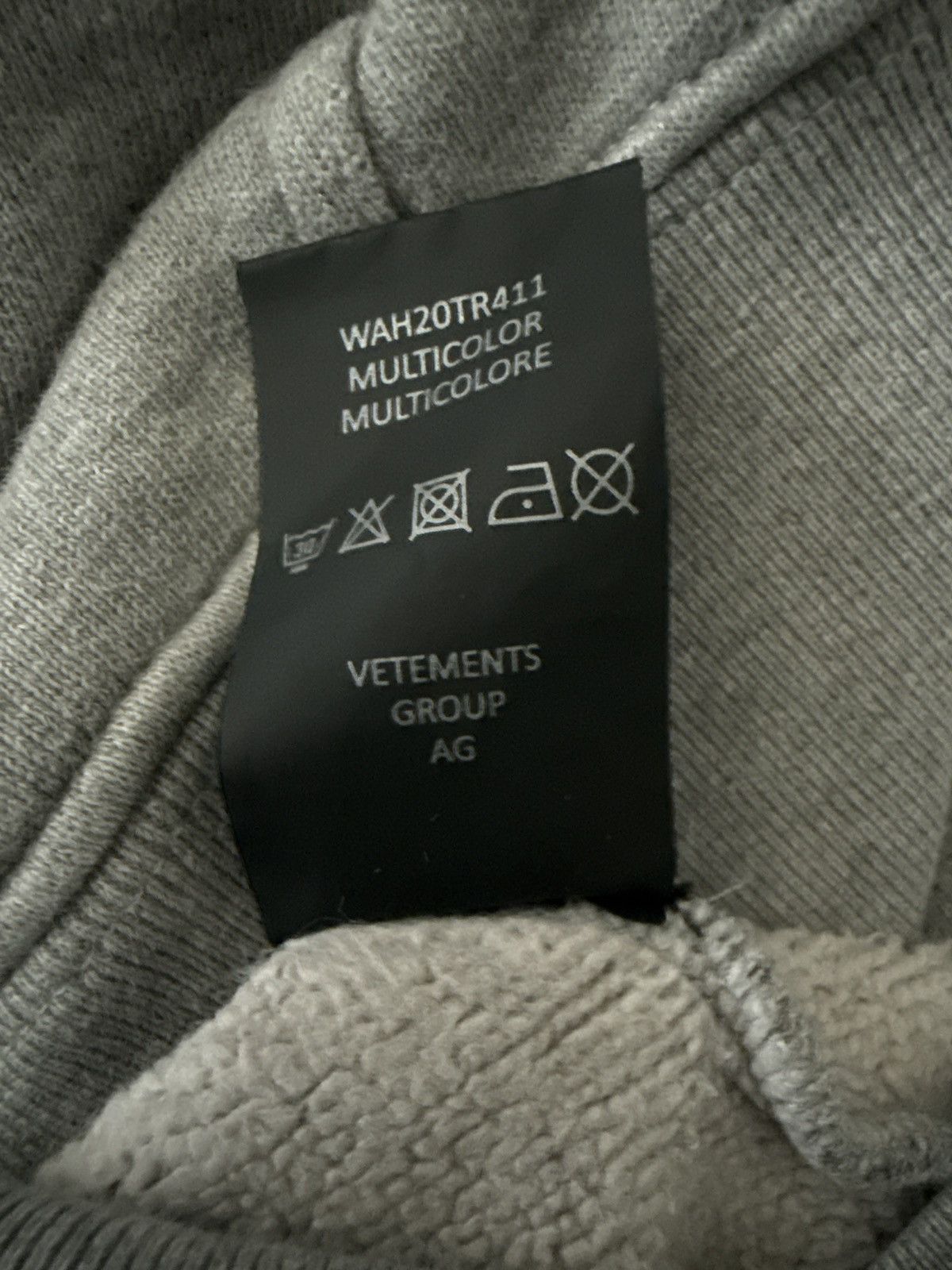 Vetements Vetements hoodie university edition Size US L / EU 52-54 / 3 - 6 Thumbnail