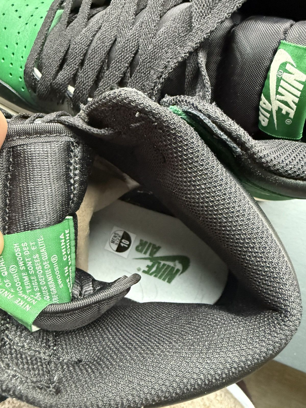 Jordan Brand Jordan 1 Pine Green Size US 10 / EU 43 - 4 Thumbnail
