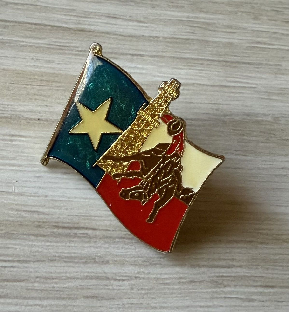 Vtg Texas Bucking Bronco Western Oil Derrick Pin