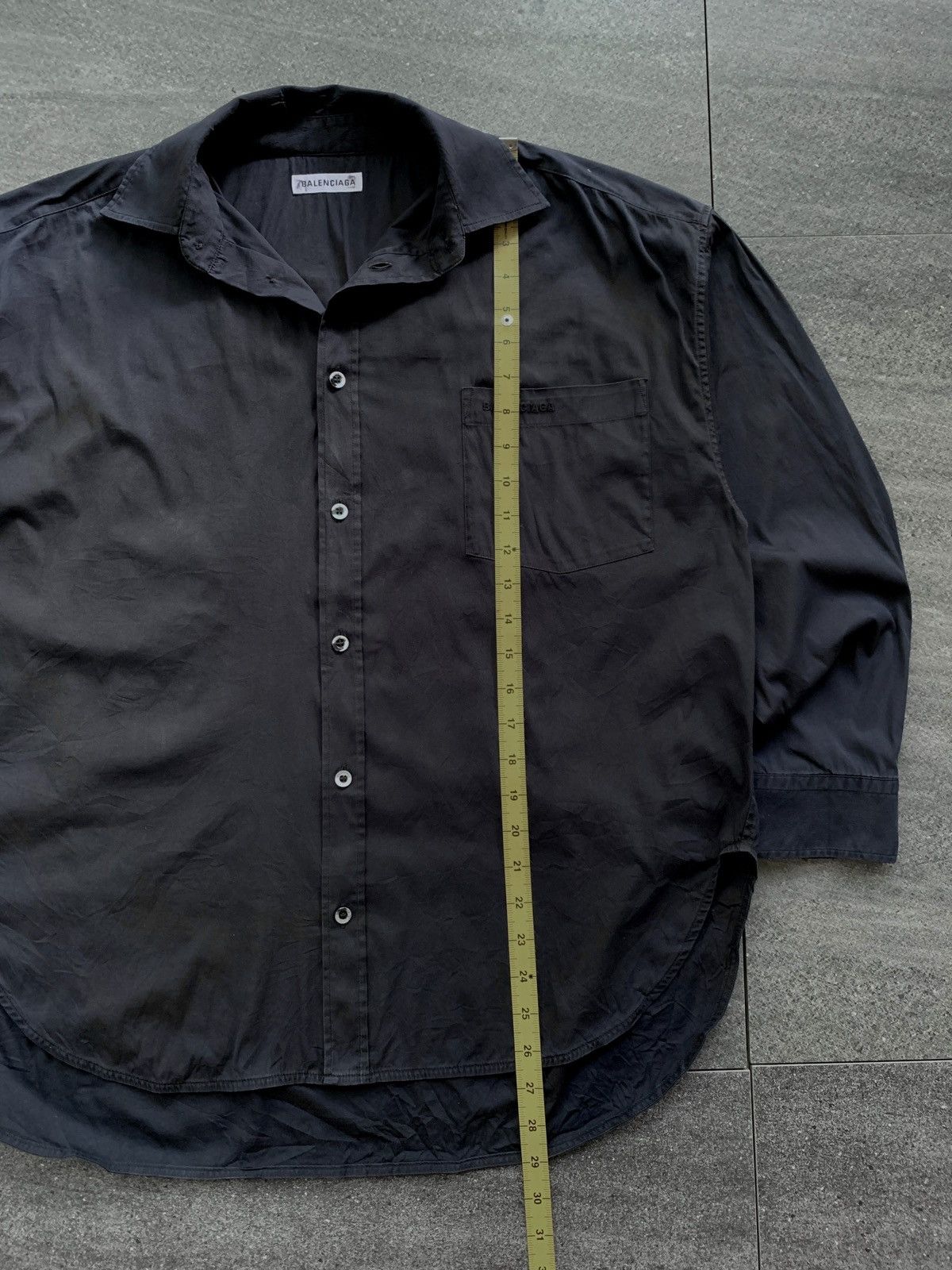 Balenciaga FREE TAX! Faded Embroidery Formal Shirt Size US M / EU 48-50 / 2 - 10 Thumbnail