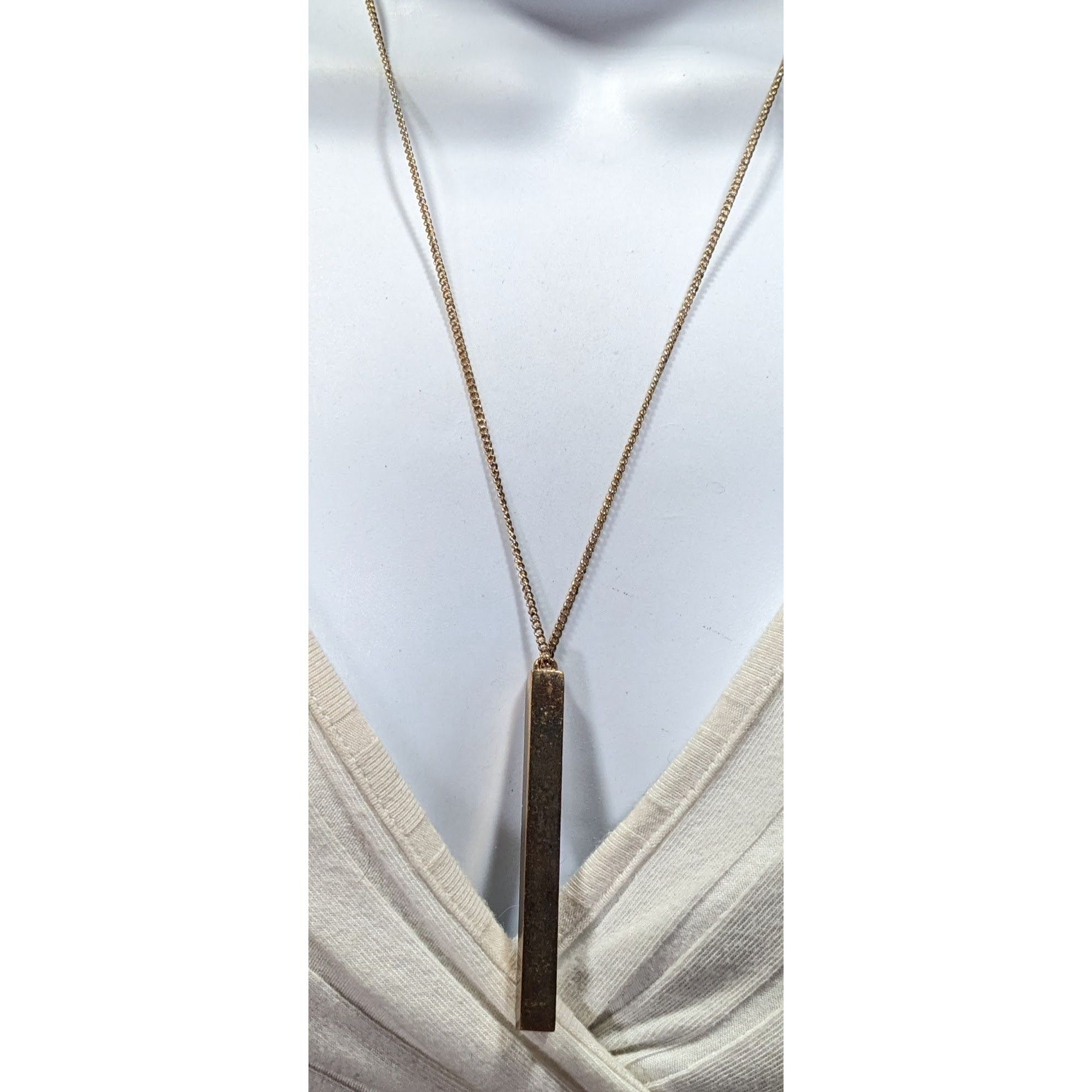 Other Charming Charlie Modern Elegant Gold Told Pillar Necklace Size ONE SIZE - 2 Thumbnail
