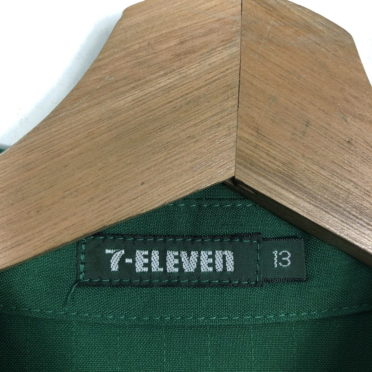 Japanese Brand 🔥LONG SLEEVE WORK VINTAGE 7-ELEVEN BIG LOGO JAPAN Size US M / EU 48-50 / 2 - 14 Thumbnail