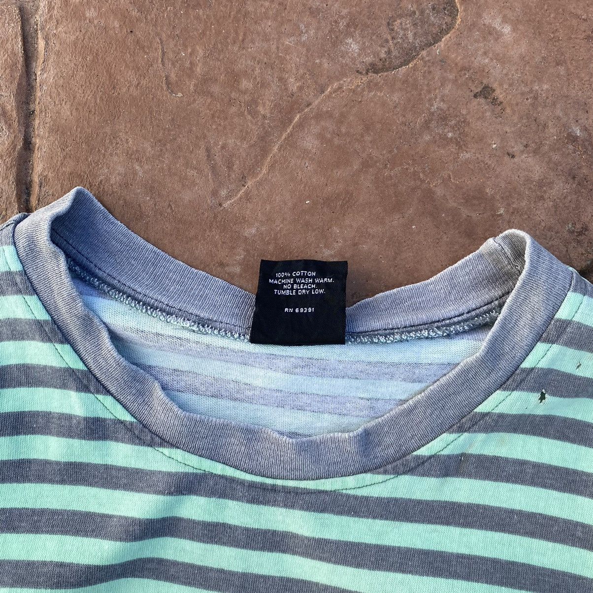 Gotcha Thrashed Faded Vintage 90s Gotcha Surfboard ERD GRUNGE TEE Size US XL / EU 56 / 4 - 5 Thumbnail