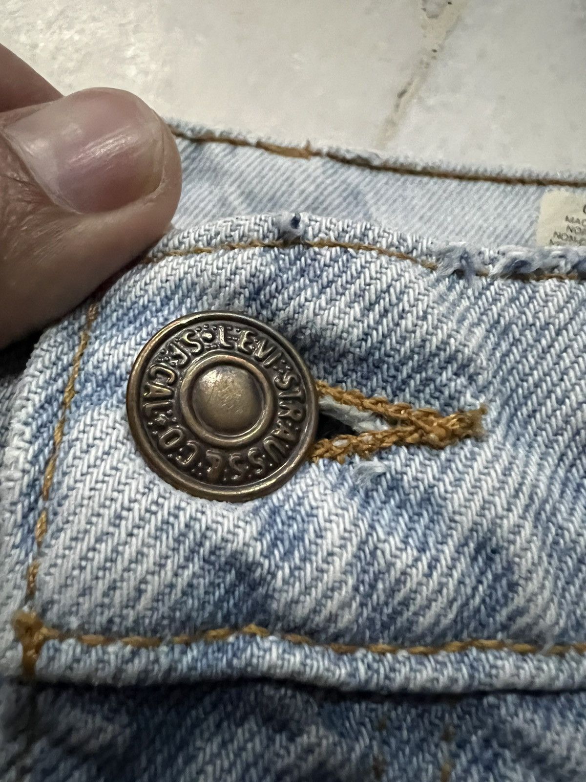 Levi's × Levi's Vintage Clothing VINTAGE 90’s LEVIS 550 ORANGE TAG LIGHT WASH JEANS Size US 30 / EU 46 - 11 Thumbnail