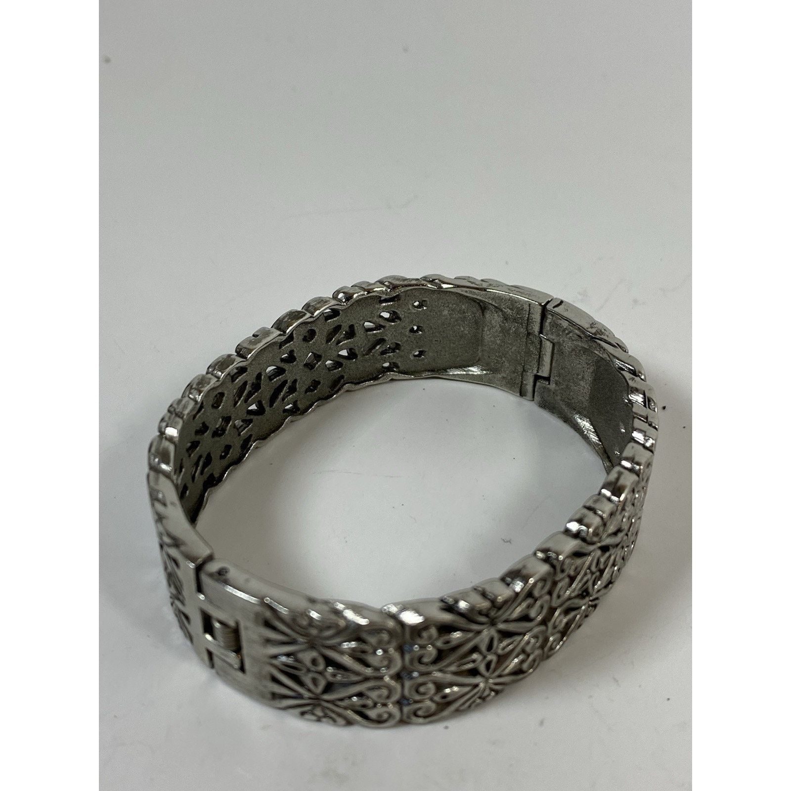 Other Stainless Steel Hinged Clamp Bracelet Size ONE SIZE - 7 Thumbnail