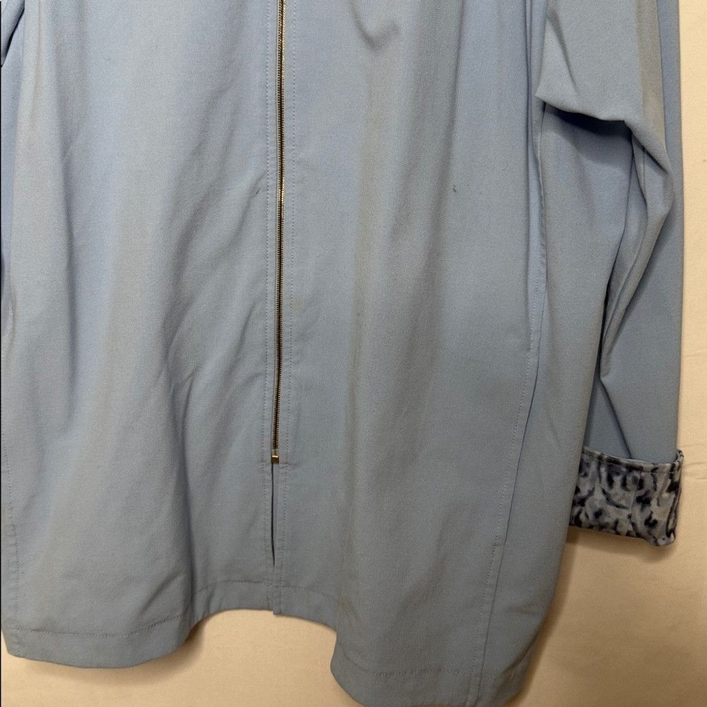 St. John St. John Sport leopard print collar wrist cuffs jacket sz M Size M / US 6-8 / IT 42-44 - 3 Thumbnail