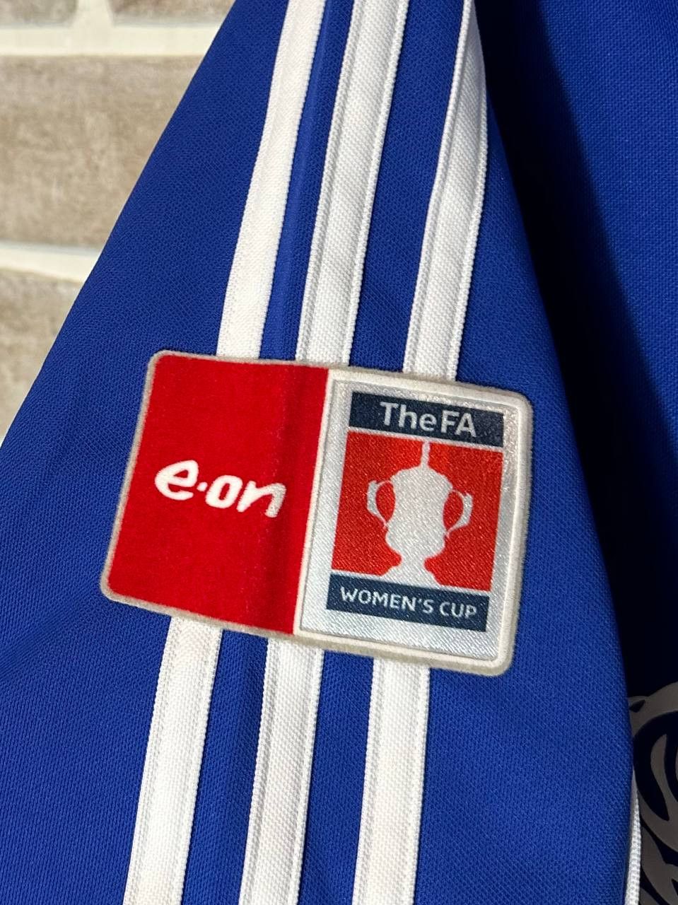 Adidas Leeds United Ladies FA Women's Cup Final 2008 Football Shirt Size US M / EU 48-50 / 2 - 3 Thumbnail