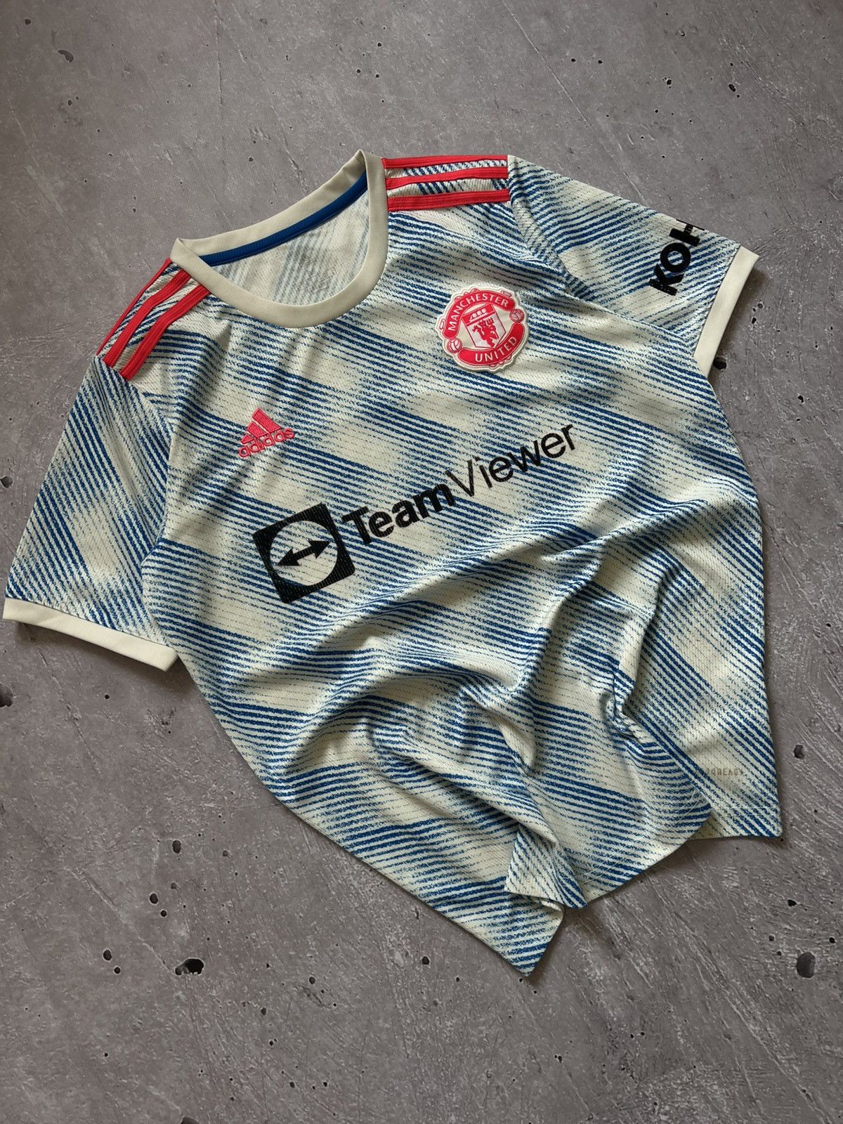 Adidas Manchester United 21/22 Away Football Shirt Adidas Size M Size US M / EU 48-50 / 2 - 1 Thumbnail