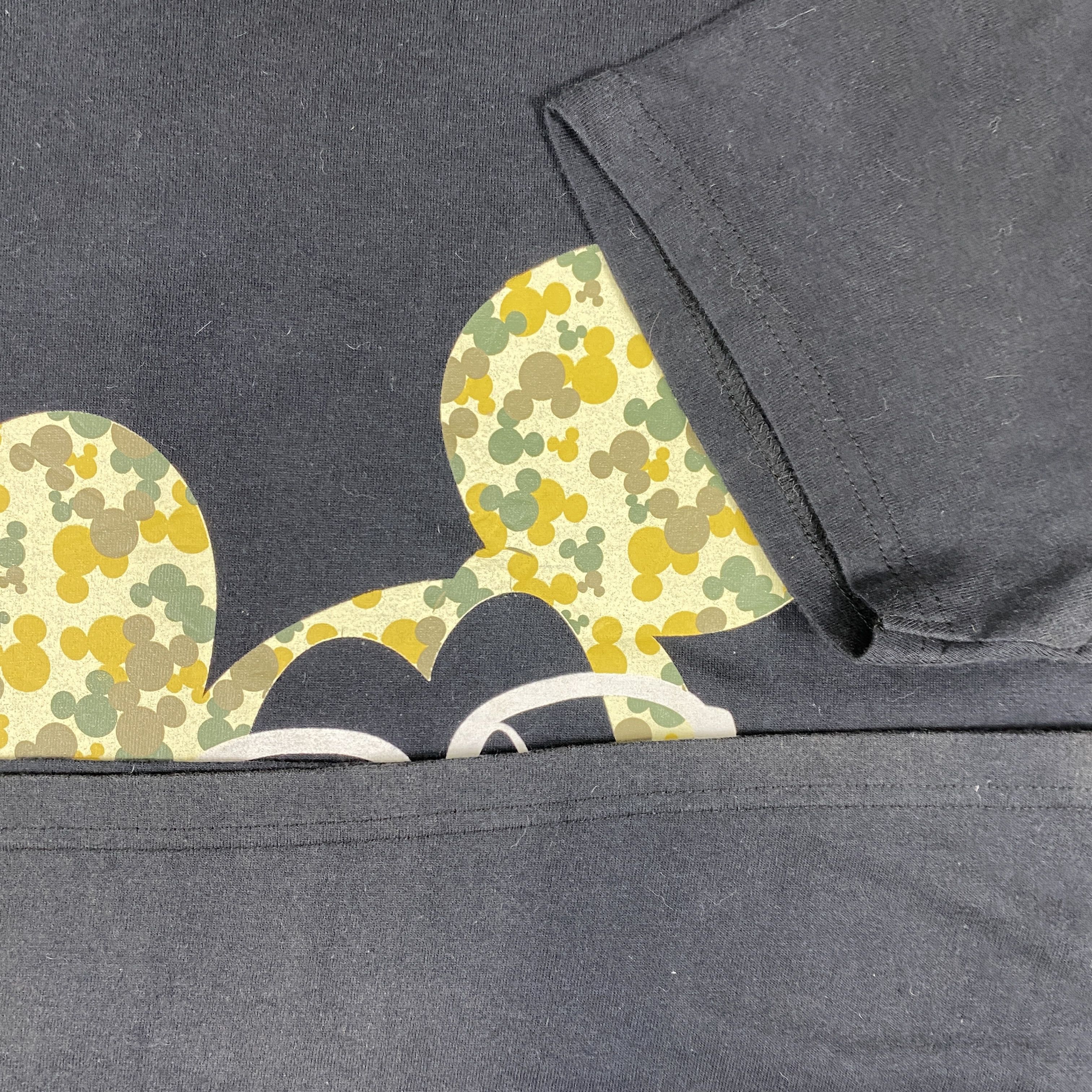 Camo Disney Mickey Mouse Logo T-Shirt - L015