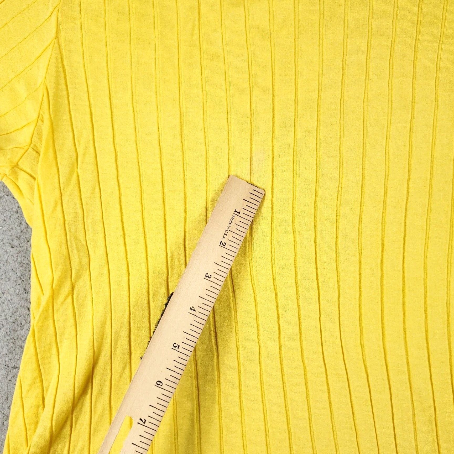 Polo Ralph Lauren Polo Ralph Lauren Women's T-Shirt Medium Yellow Ribbed Short Sleeve Crew Neck Casual Logo Size M / US 6-8 / IT 42-44 - 4 Thumbnail