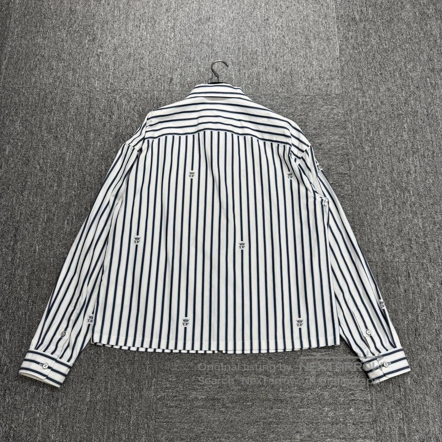 Louis Vuitton Striped Zip-Front Long Sleeve Shirt. Size US S / EU 44-46 / 1 - 5 Thumbnail