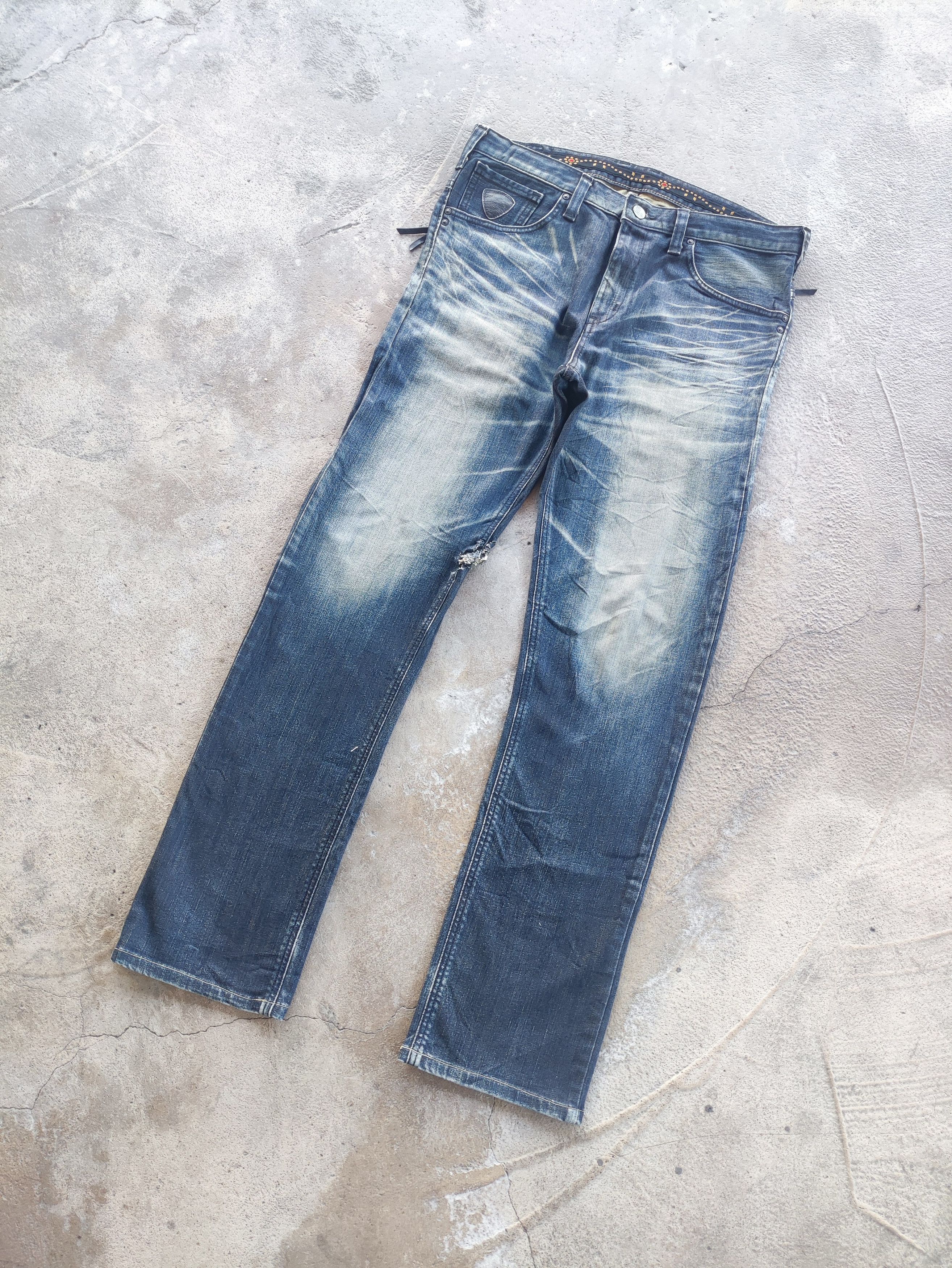 Edwin Vintage Edwin Distress Fadee Denim Pants w35 Size US 36 / EU 52 - 2 Thumbnail