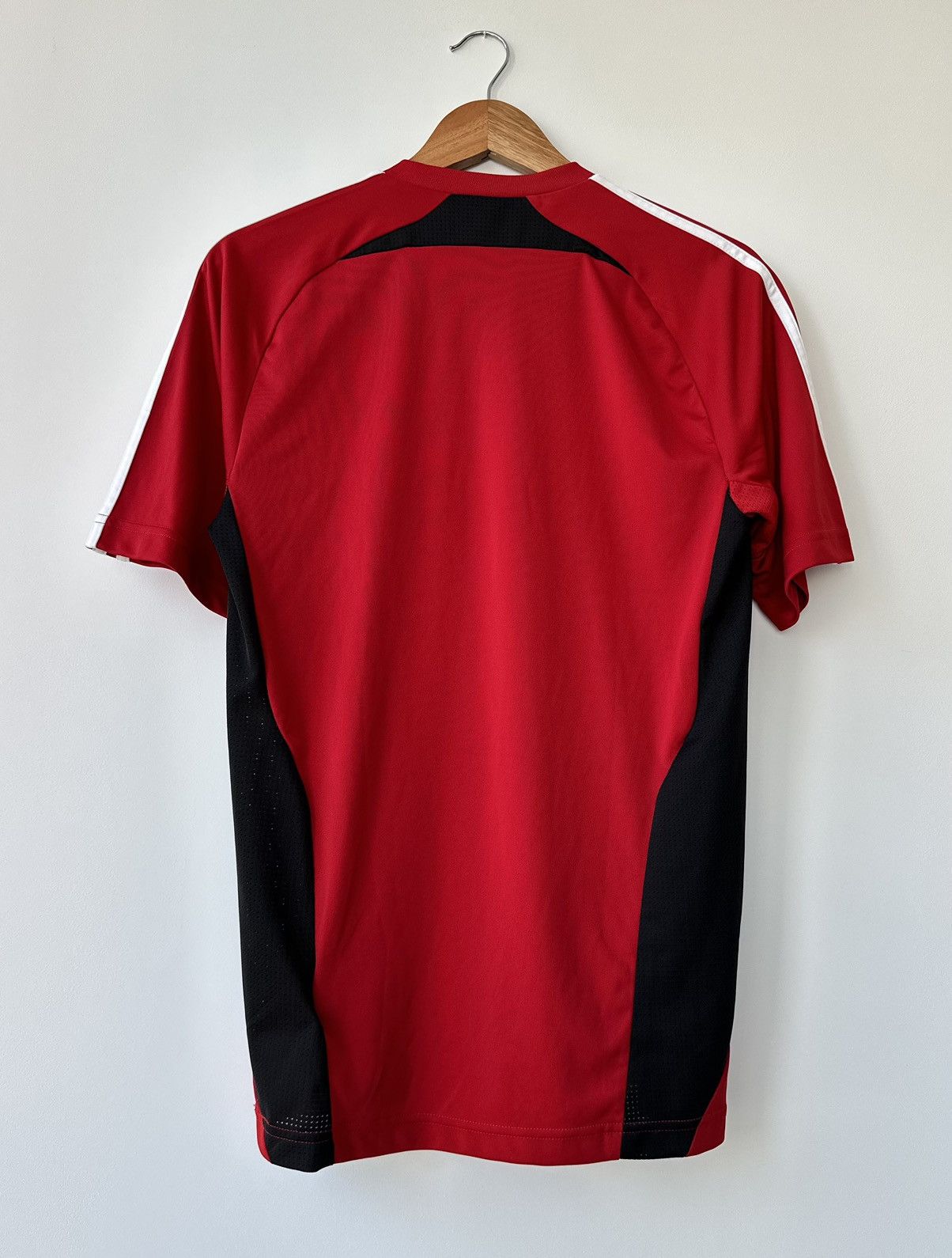 Adidas × Vintage Enskede IK Sweden Adidas Vintage Football Shirt Men's Size S Size US S / EU 44-46 / 1 - 3 Thumbnail