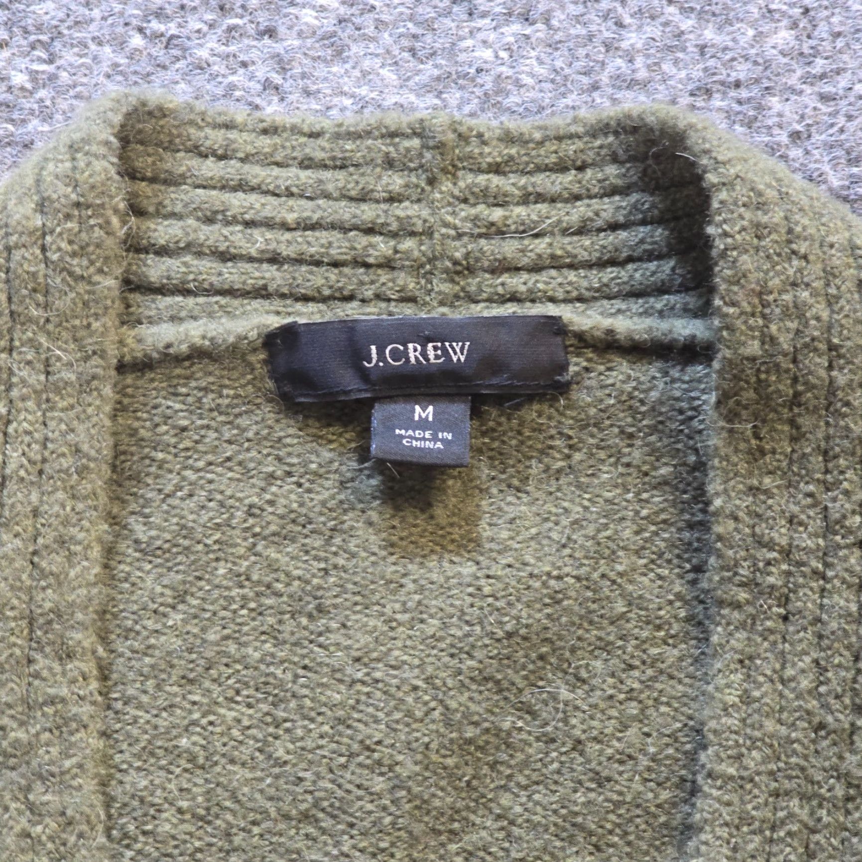 J.Crew J.CREW Cardigan SW eater Women M Green Merino Wool Alpaca Blend Regular Knit V-Neck Button Capstone? Size M / US 6-8 / IT 42-44 - 3 Thumbnail
