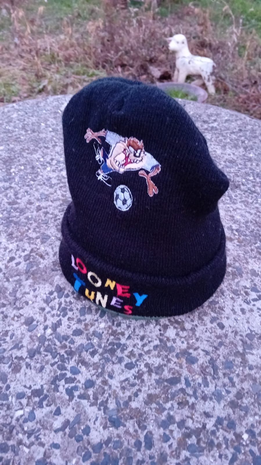 Vintage × Warner Bros Looney Tunes Taz Play Soccer Warner Bros Vtg 1997 Beanie Size ONE SIZE - 2 Thumbnail