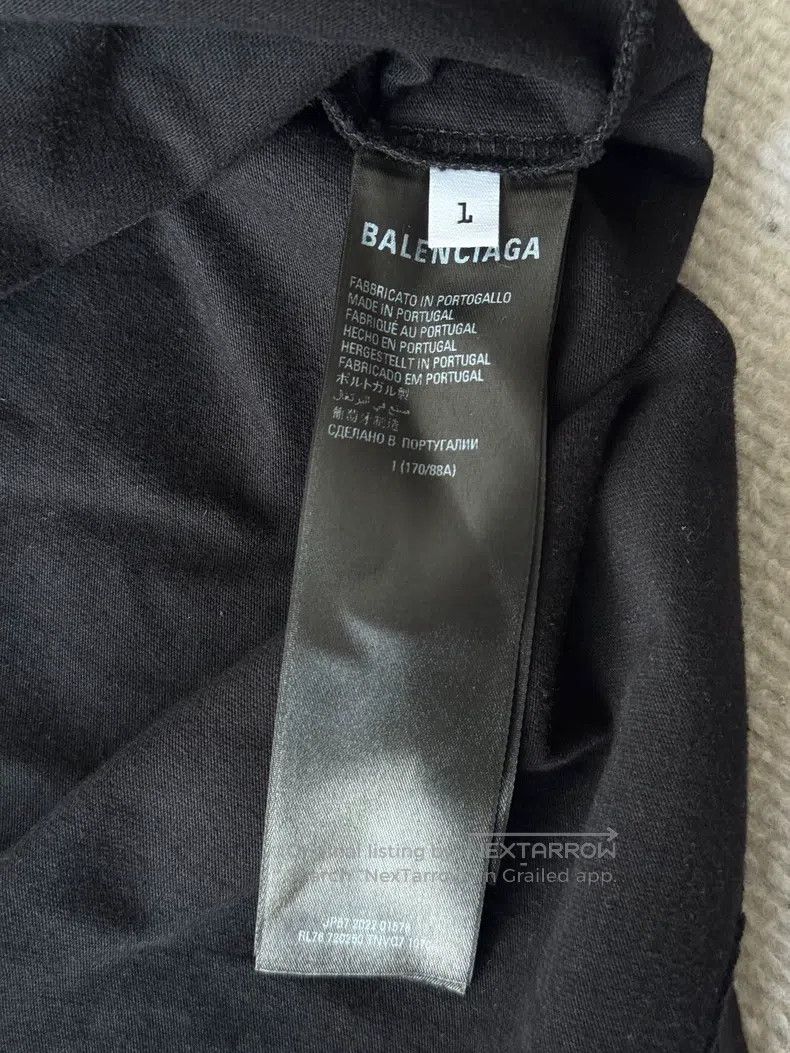 Balenciaga Balenciaga Full logo long sleeve Size US S / EU 44-46 / 1 - 6 Thumbnail