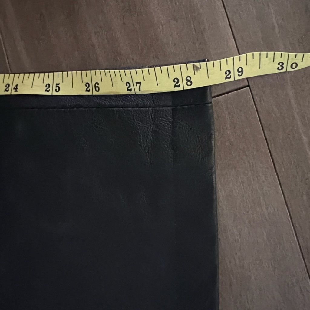 Danier Danier Leather pants genuine size 2, 28 inch straight leg Size 28" / US 6 / IT 42 - 14 Thumbnail