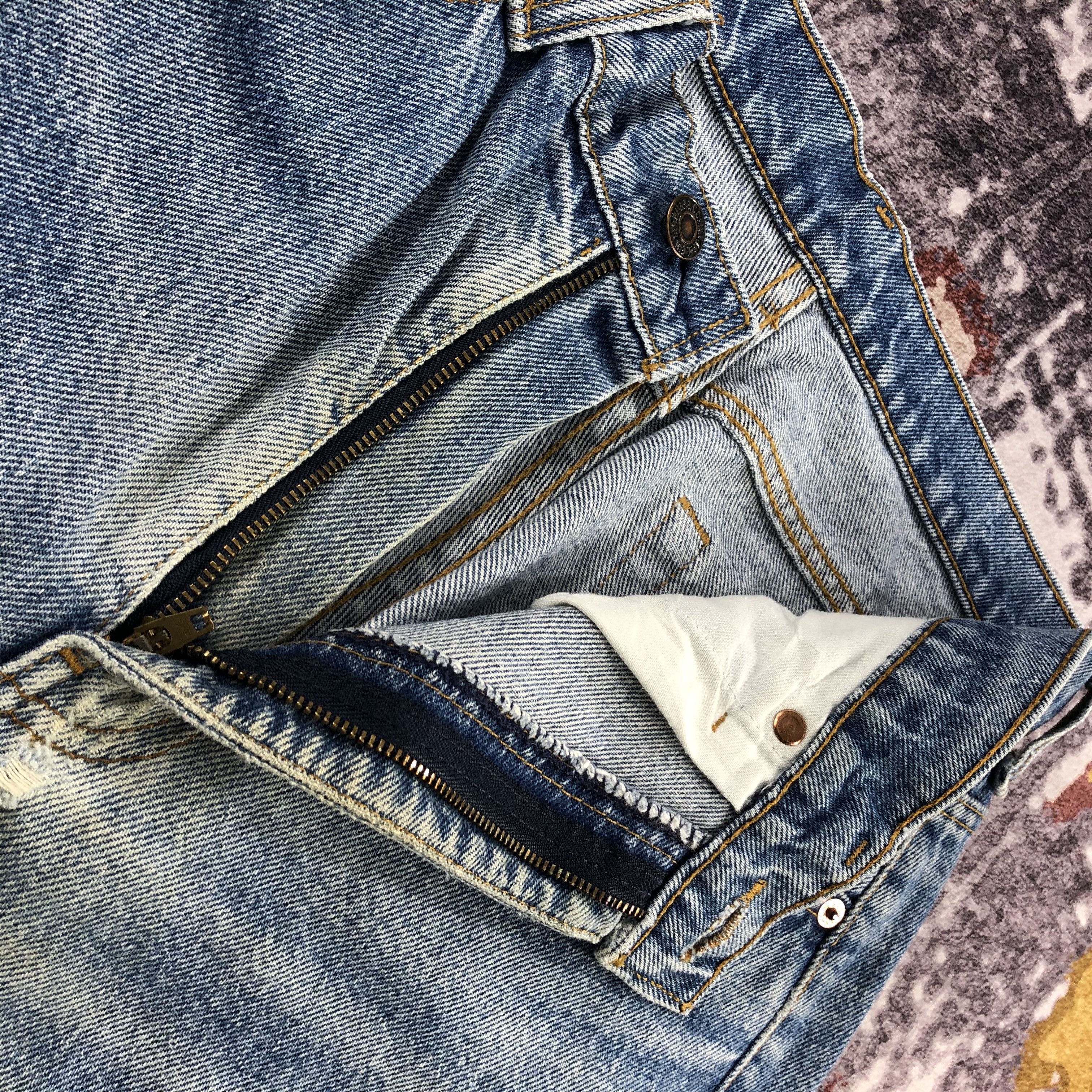 Levi's × Vintage Vintage 90s Blue Wash Levis 505 Jeans-JM2167 Size US 30 / EU 46 - 8 Thumbnail