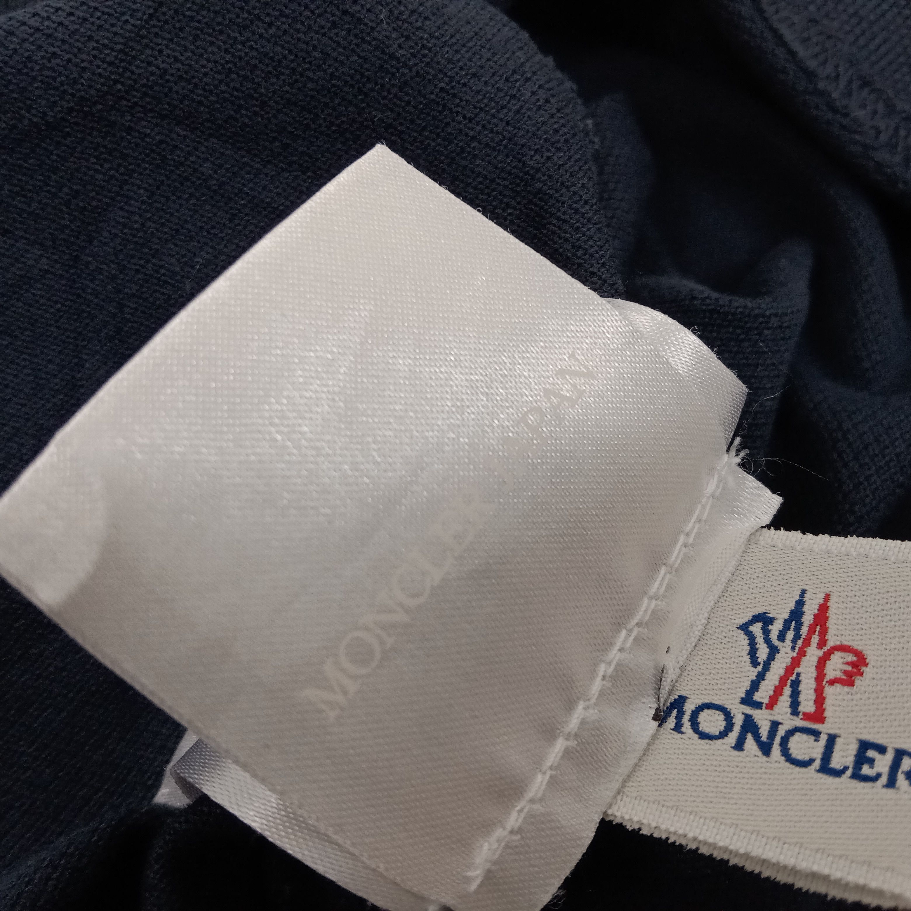 Vintage Italian Brand Moncler Streetwear Small Logo Ringer Polos Size US L / EU 52-54 / 3 - 9 Thumbnail