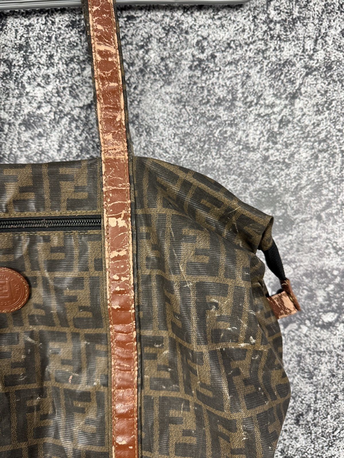Fendi Rare Fendi Monogram Bag Made in Italy Vintage Luxury Size ONE SIZE - 2 Thumbnail
