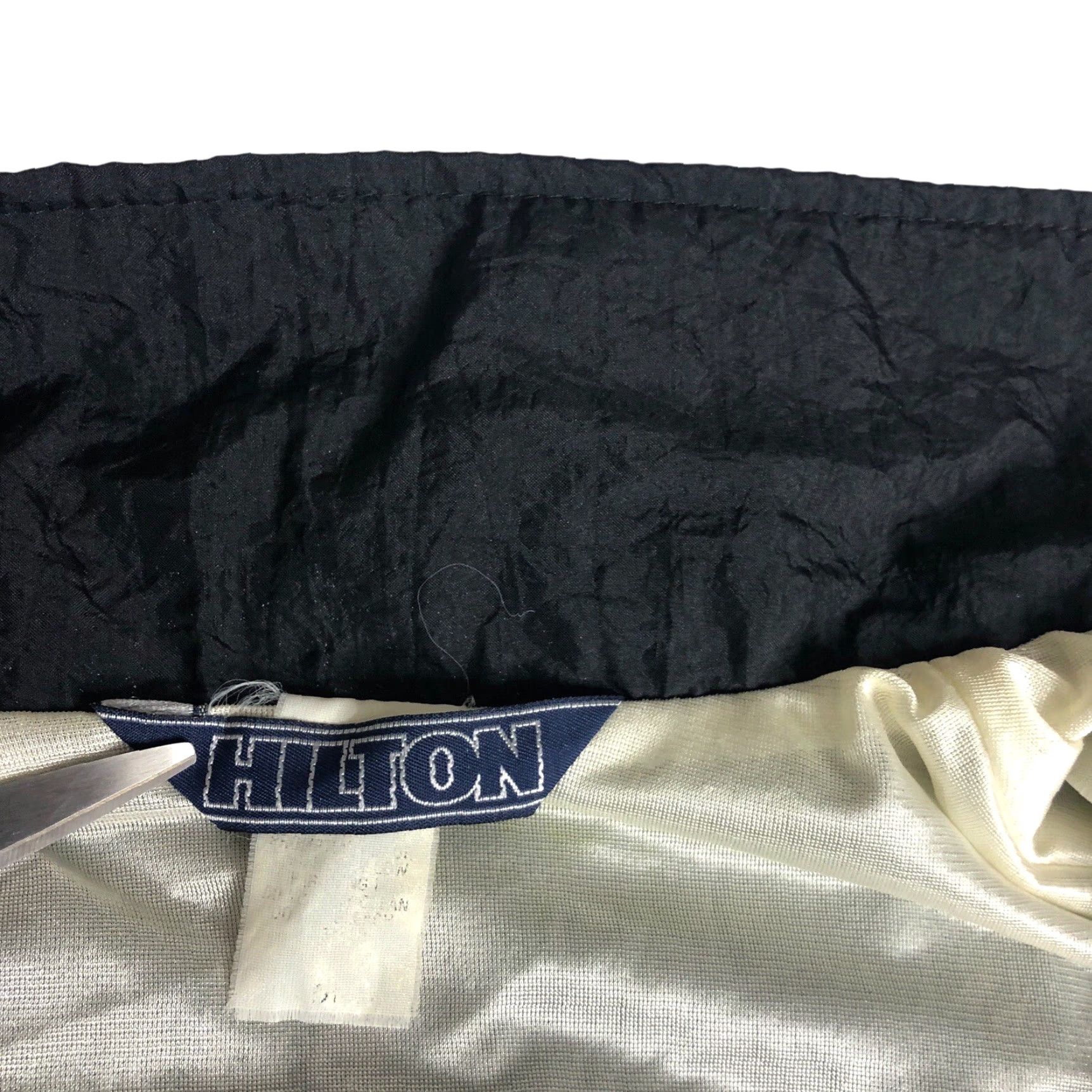 VINTAGE Hilton Windbreaker Jacket Mens Small 80s 90s Multicolor