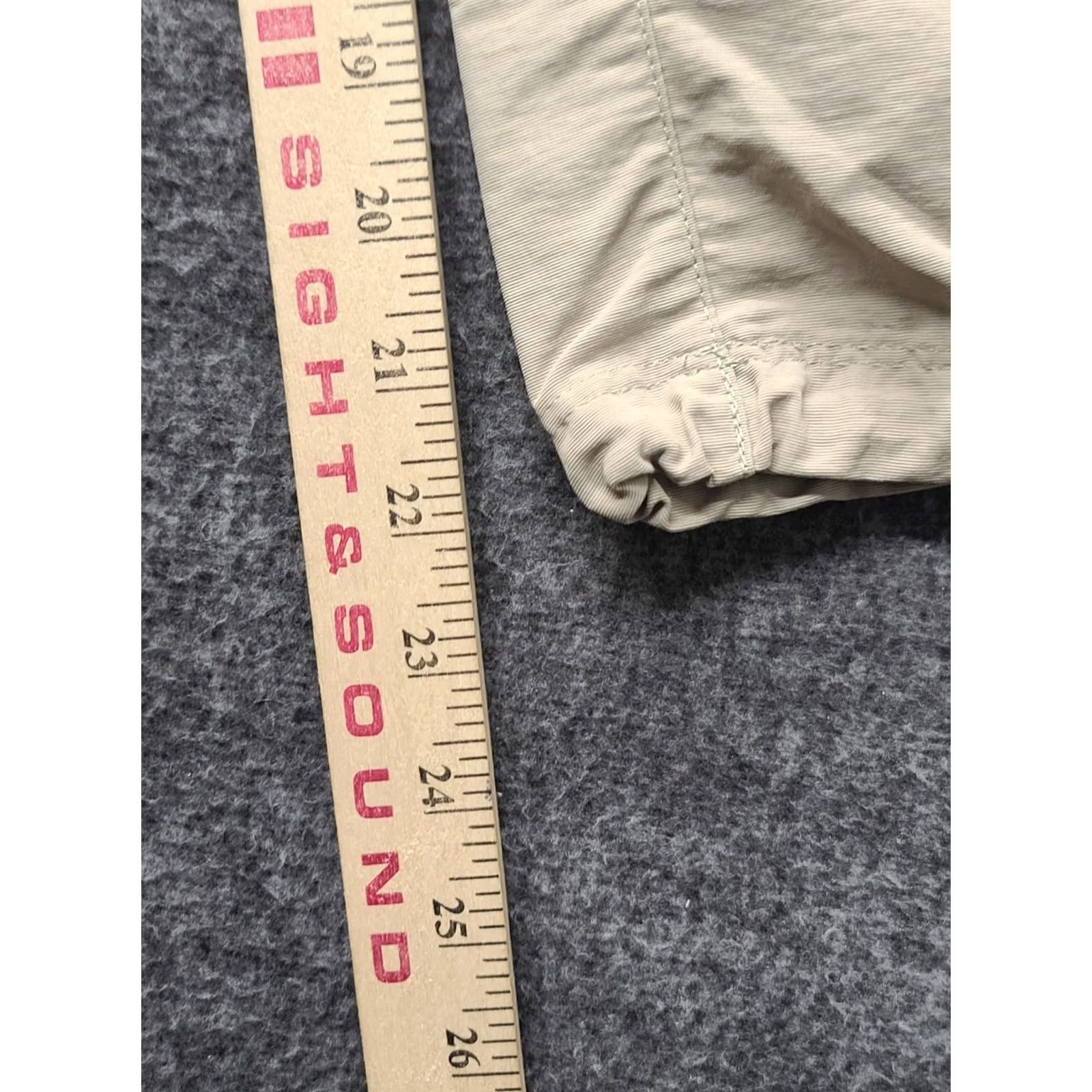 The North Face The North Face Capris Womens Regular Fit Nylon Capri Pants Beige 4 Inseam 22 in Pockets 4 Regular Mens Womens Girls Size ONE SIZE - 7 Thumbnail