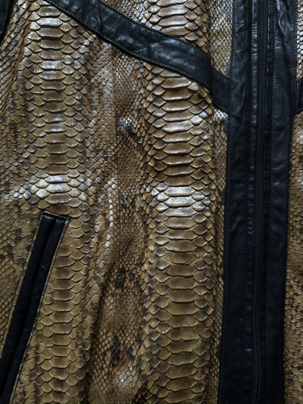 Vintage Vintage 1980s Python Skin Leather Jacket Size US L / EU 52-54 / 3 - 4 Thumbnail