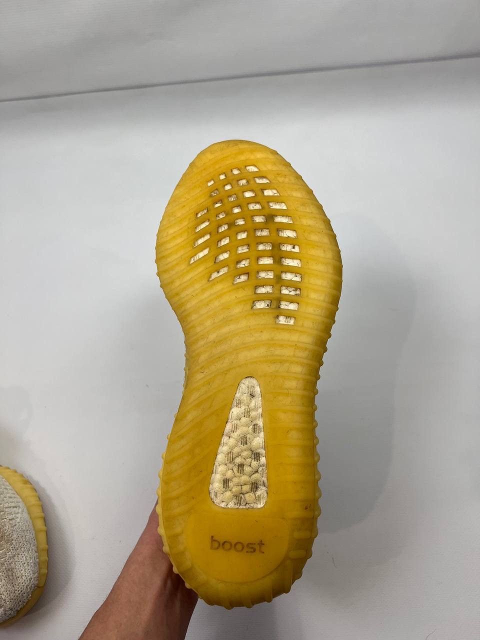 Adidas Adidas Yeezy 350 sneakers size US 11 1/2 Size US 11 / EU 44 - 14 Thumbnail