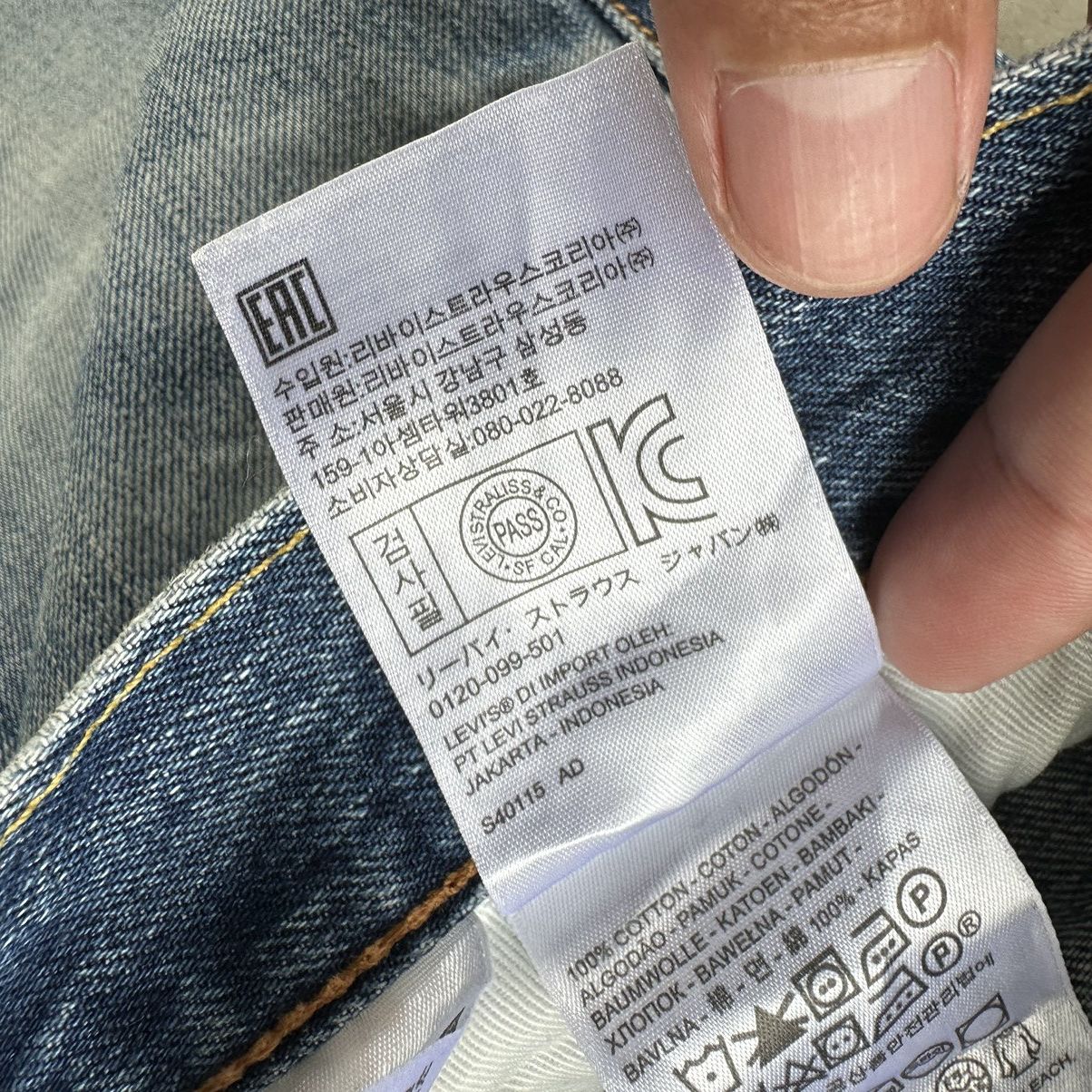 Japanese Brand Vintage Levi’s 502 Distress Raw Faded Denim Jean Size 35 Size US 35 - 10 Thumbnail