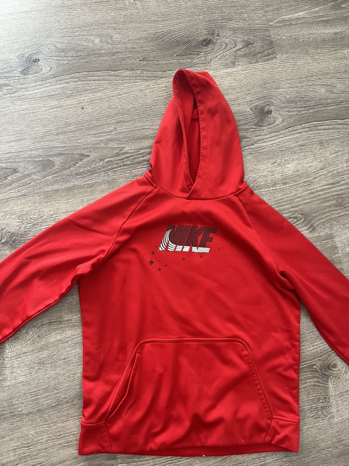 Nike Boys Red authentic Nike hoodie Size US XXS / EU 40 - 1 Thumbnail