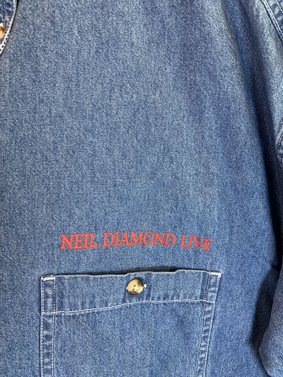 Band Tees × Vintage *RARE* Vintage 2001 Neil Diamond Live Denim Button Shirt - L Size US L / EU 52-54 / 3 - 6 Thumbnail