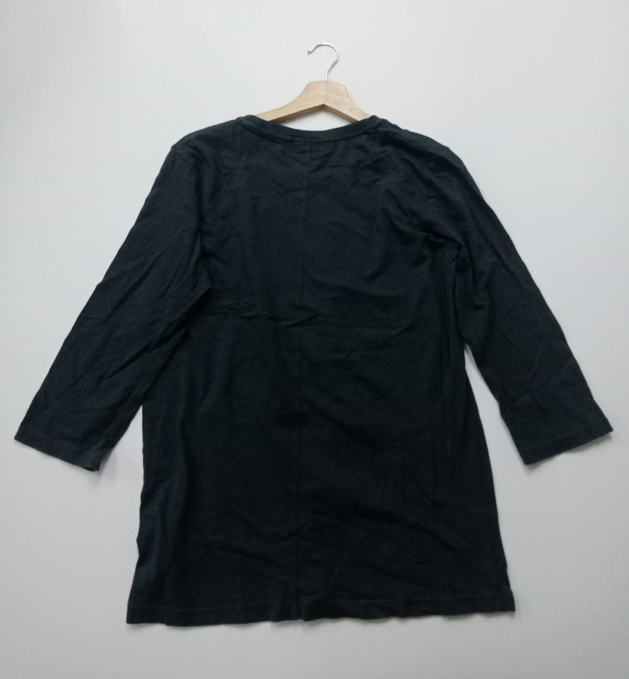 Undercover × Uniqlo Uniqlo X Undercover New Standard Family #C Size US L / EU 52-54 / 3 - 2 Thumbnail