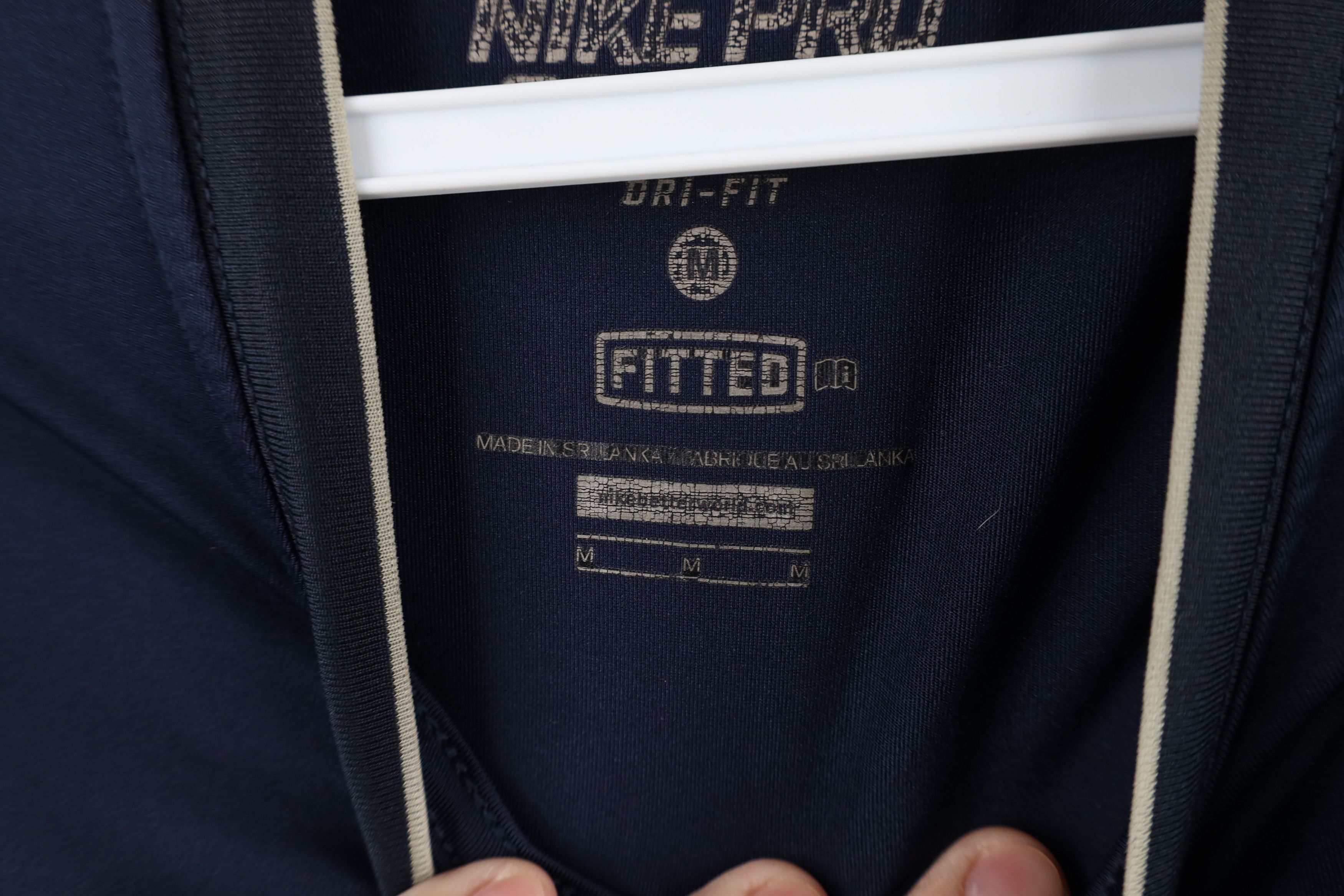 Nike × Vintage Nike Pro Combat Fitted Muscle Tank Tank Top T-Shirt Blue Size US M / EU 48-50 / 2 - 9 Thumbnail
