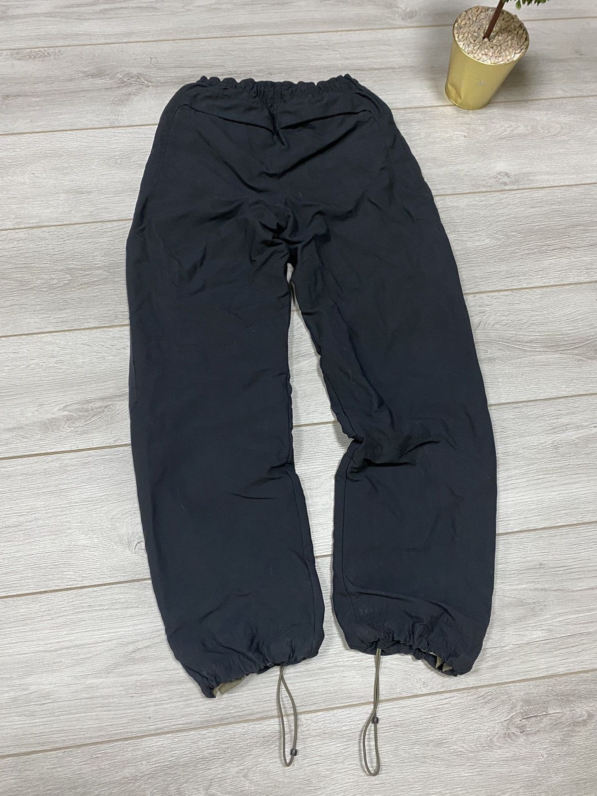 Nike Nike vintage nylon parachute wide pants ninja Size US 32 / EU 48 - 3 Thumbnail