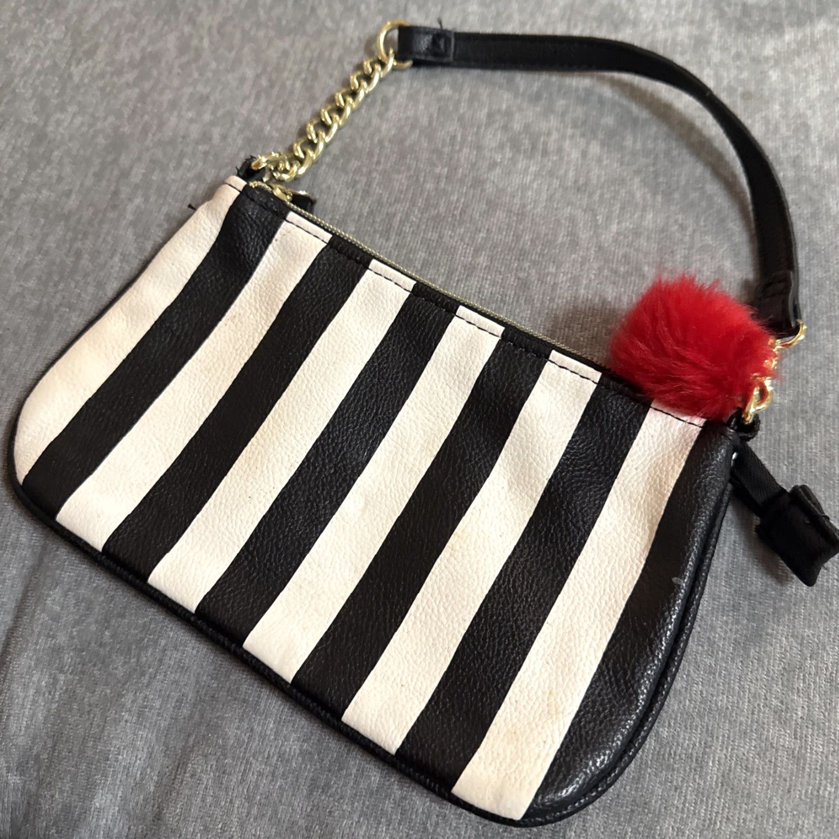Betsey Johnson Betsey Johnson Striped Shoulder Bag Purse Small Red Furry Wristlet Gold Chain Crossbody Women Bag Size ONE SIZE - 2 Thumbnail