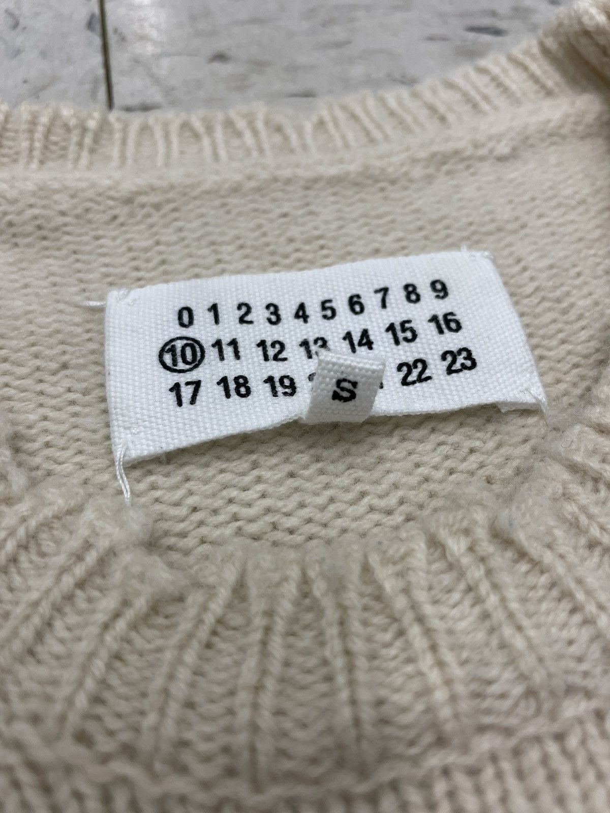 Maison Margiela Distressed Destroyed Crewneck Sweater Wool Size US S / EU 44-46 / 1 - 3 Thumbnail