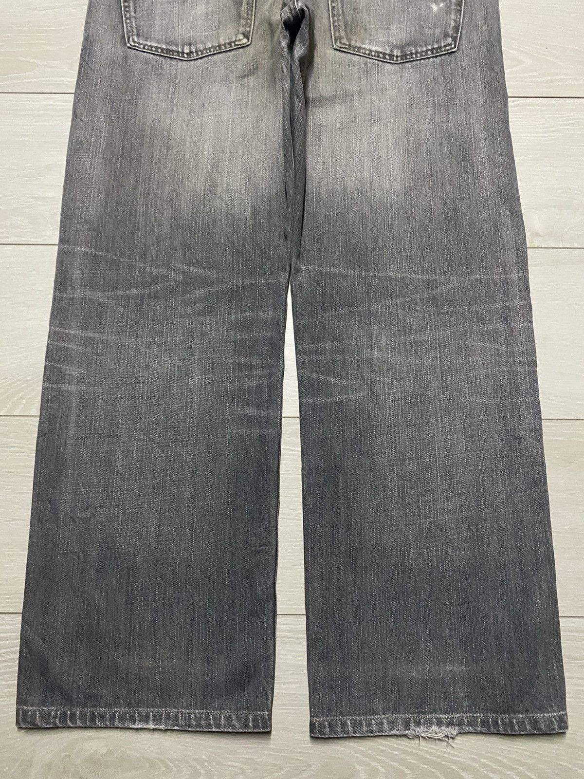 Uniqlo Vintage Uniqlo S003 Stone Wash Distressed Baggy Jeans Size US 37 - 6 Thumbnail