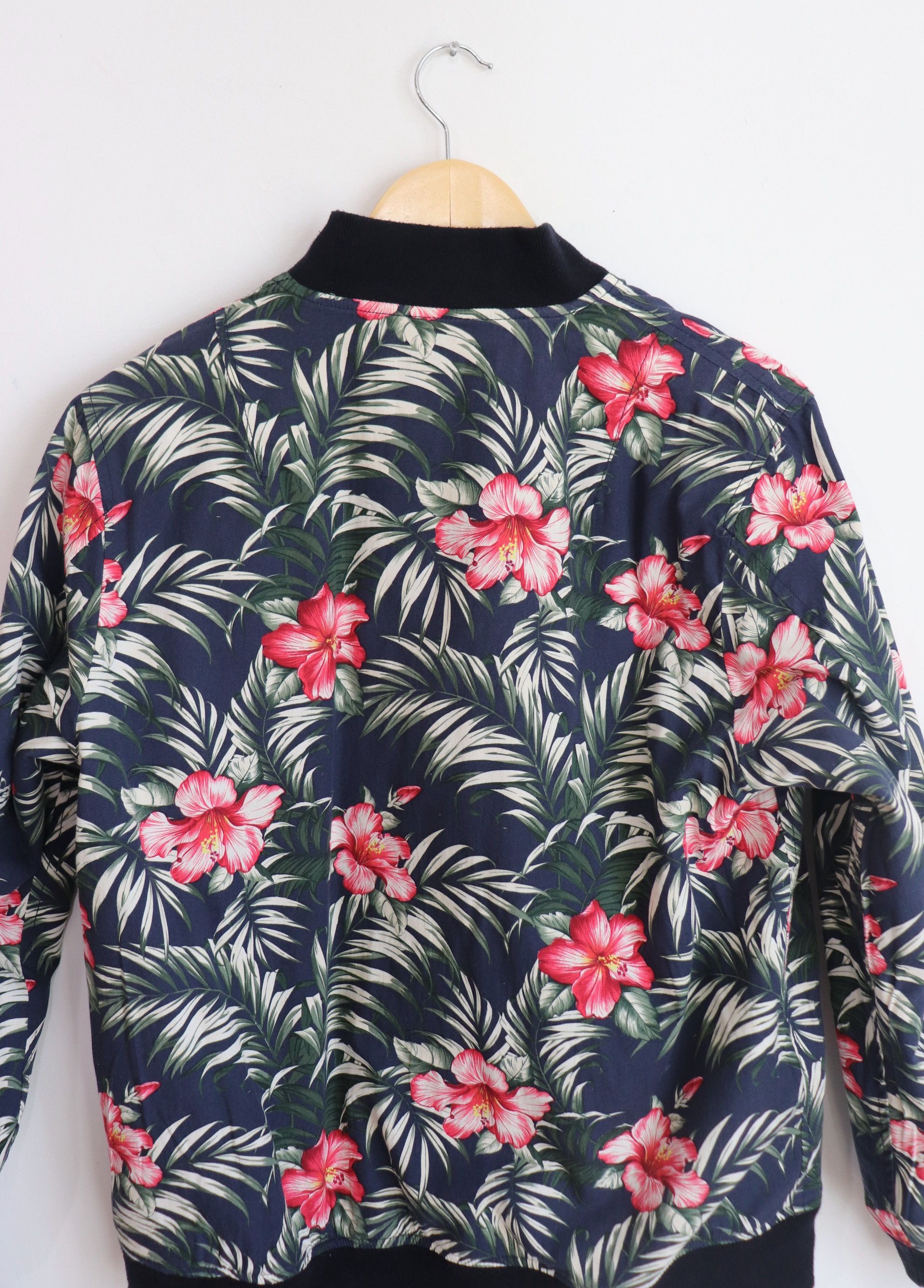 Wtaps WTAPS Reversible Floral Team Bomber Jacket Navy Men's JP M Size US M / EU 48-50 / 2 - 10 Thumbnail